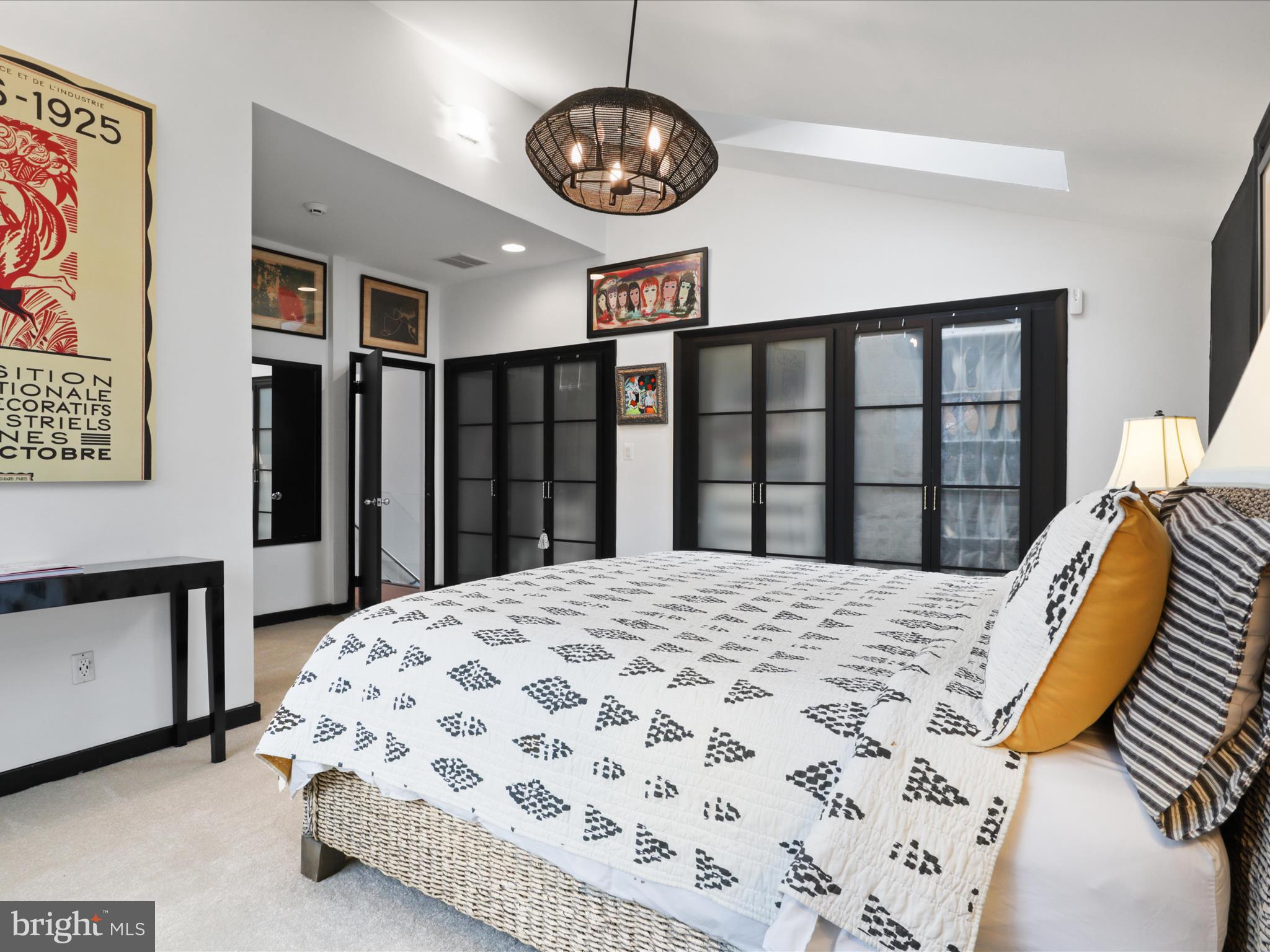 RESTON - Residential
