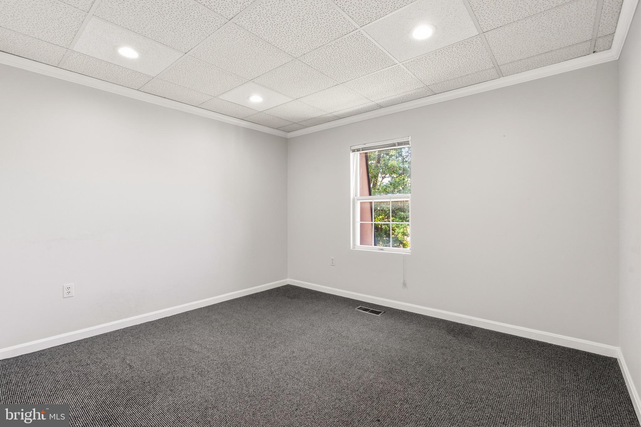 TYSONS SQUARE OFFICE PARK - Commercial Sale