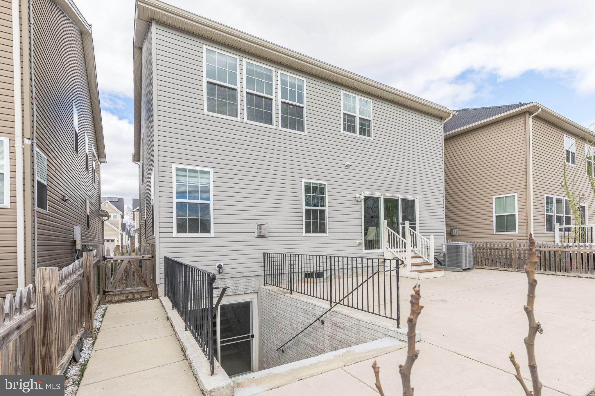 NORBECK CROSSING - Residential
