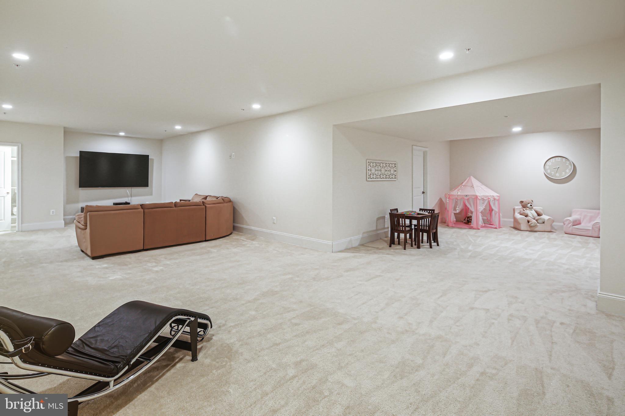 TROTTERS GLEN - Residential