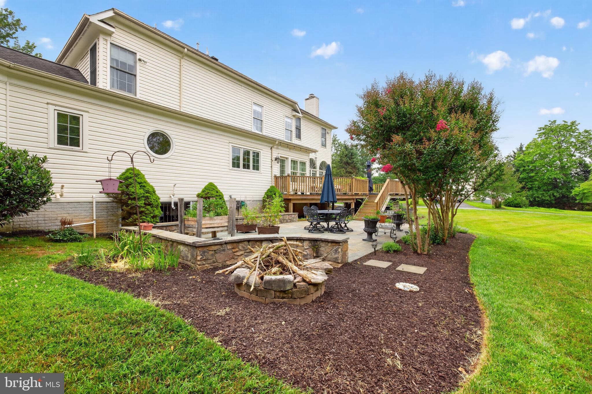 SENECA HIGHLANDS - Residential