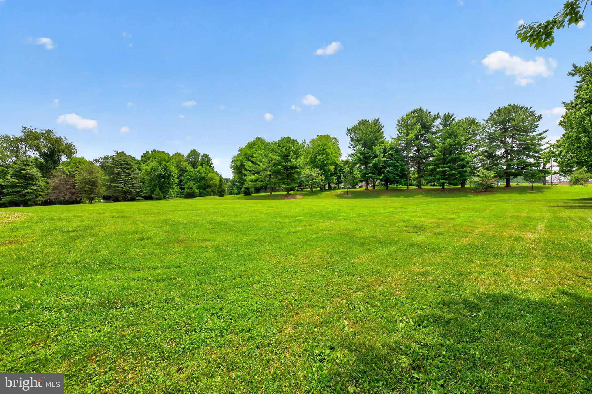 SENECA HIGHLANDS - Residential