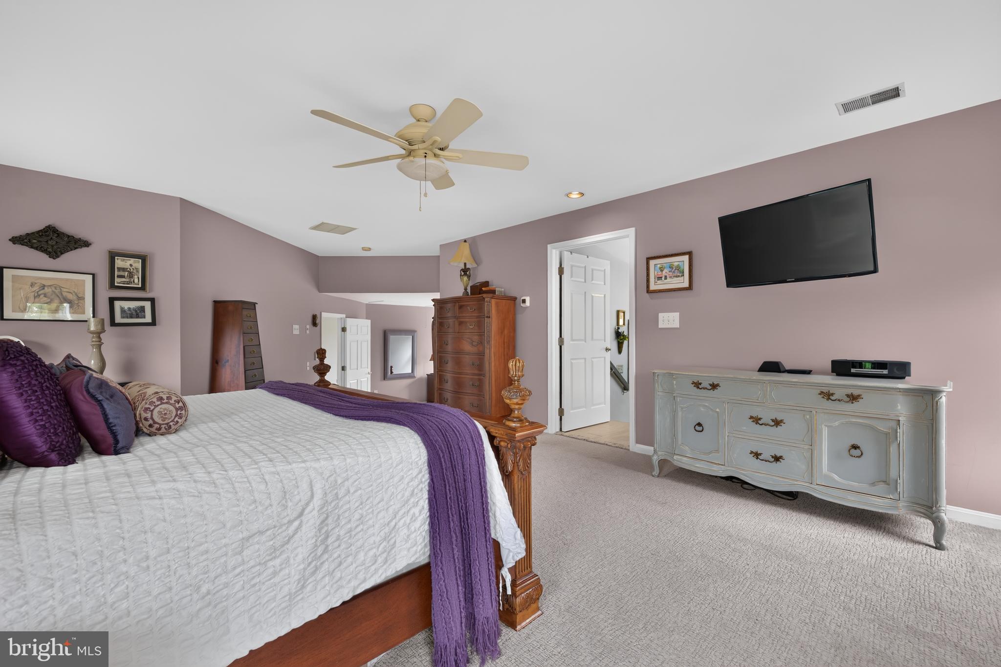 SENECA HIGHLANDS - Residential