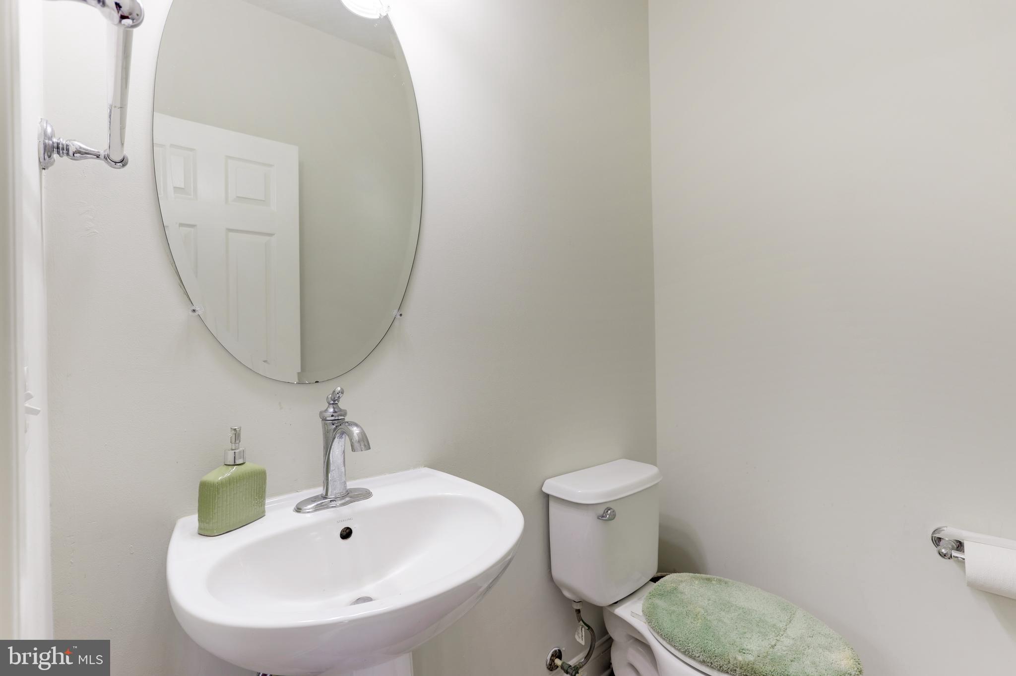 EAST GATE - Residential Lease