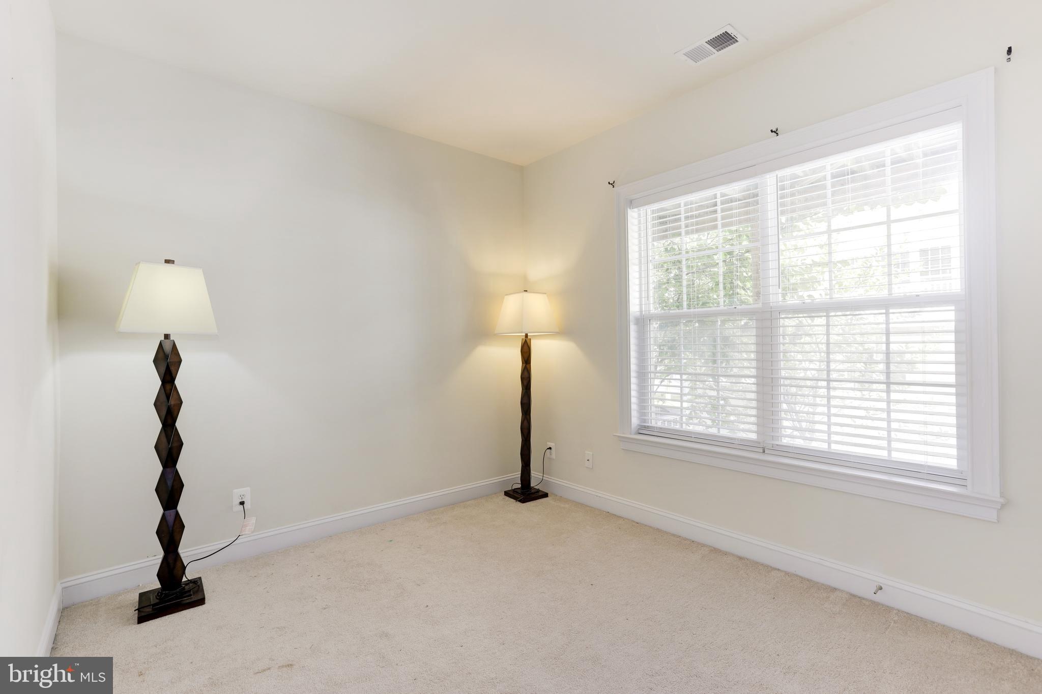 EAST GATE - Residential Lease