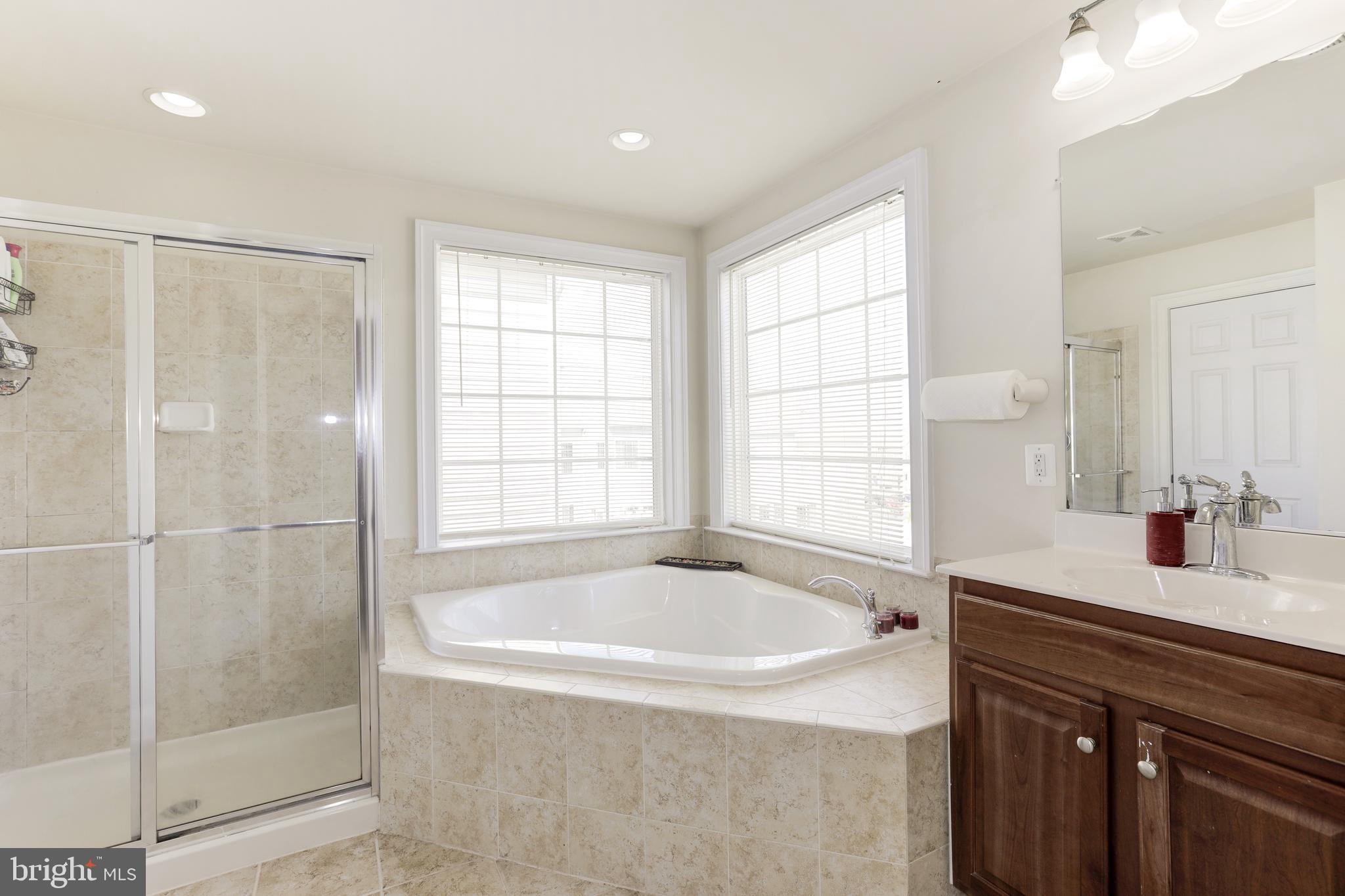 EAST GATE - Residential Lease
