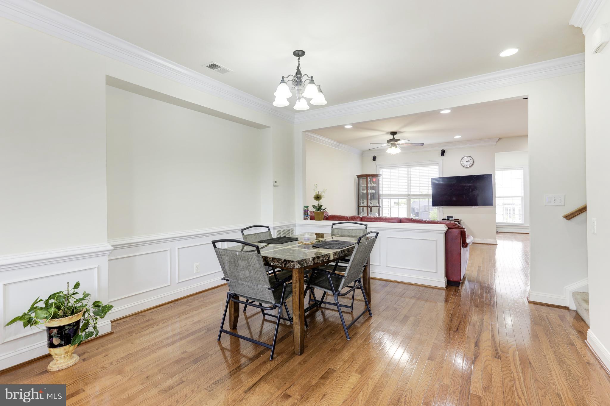 EAST GATE - Residential Lease