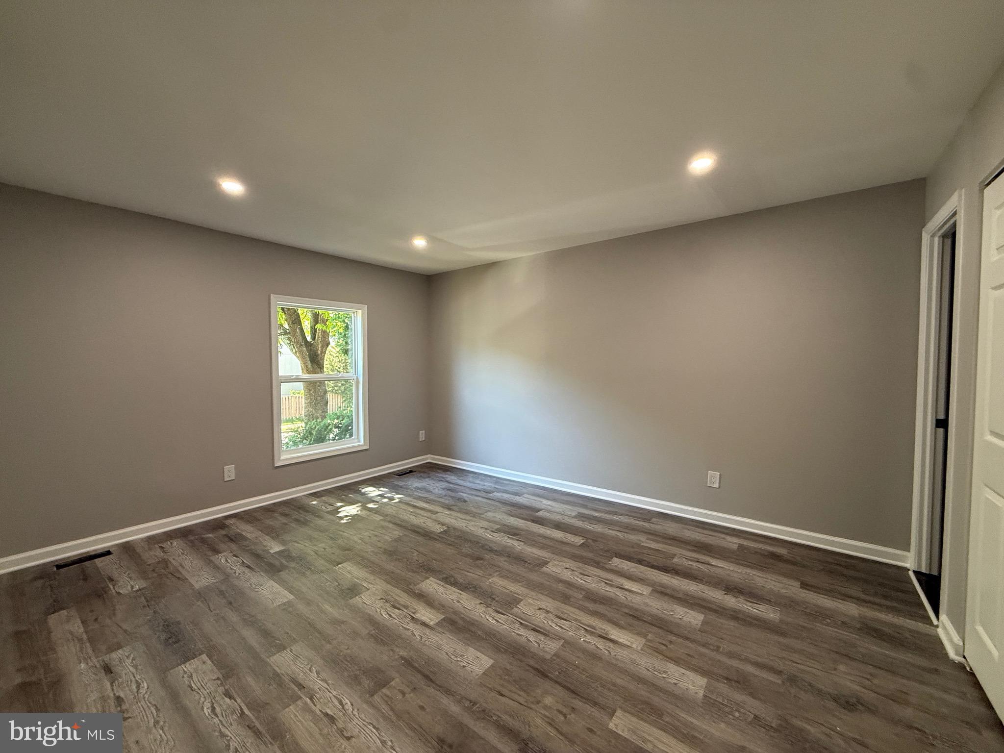 WINDSOR PARK - Residential
