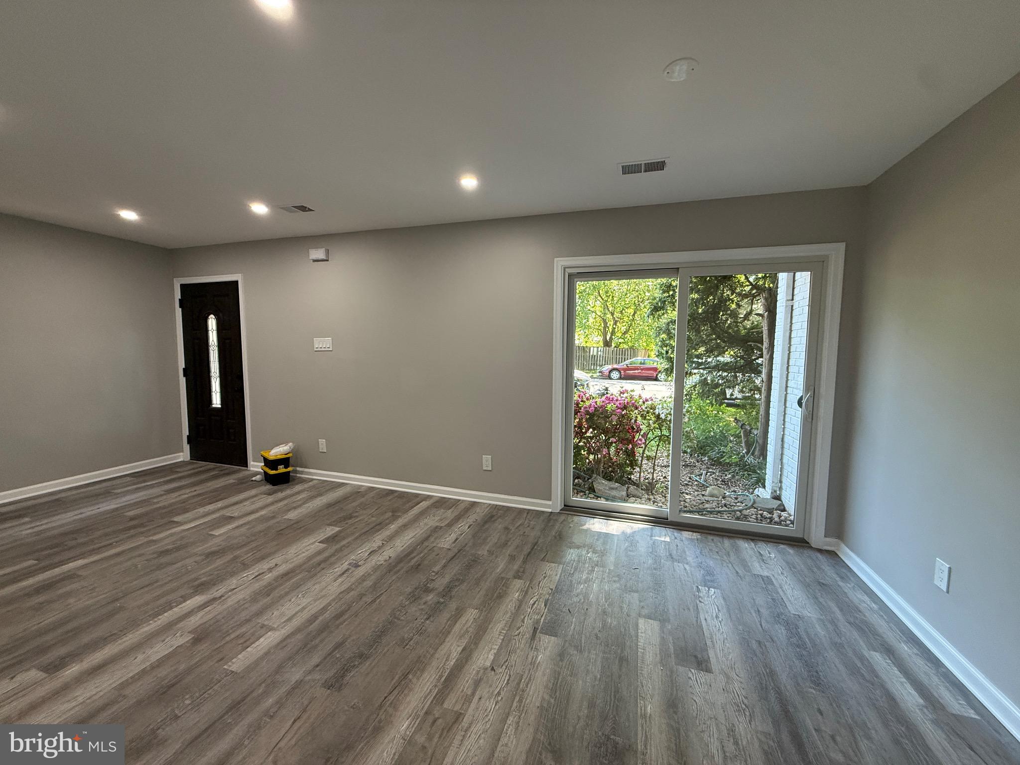 WINDSOR PARK - Residential