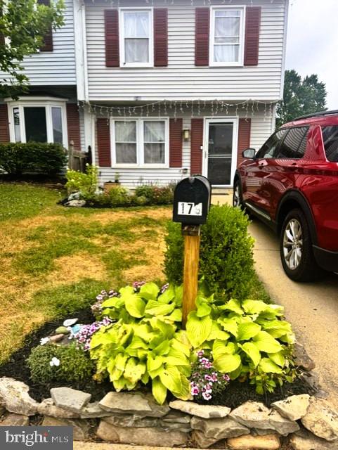 Investor Alert – Turnkey Opportunity with Long-Term Tenant in Place!
Don't miss this outstanding investment opportunity in the highly desirable Stonegate subdivision. This well-maintained traditional twin/semi-detached home offers immediate cash flow with a reliable tenant already in place through October 2027, providing stable rental income from day one.
Built in 1982, the home features approximately 1,180 square feet of finished living space with 3 bedrooms and 1.5 bathrooms. Situated on a premium corner lot, the property offers excellent curb appeal, a welcoming front yard, and a fully fenced rear yard backing to a spacious common area for added privacy and outdoor enjoyment.

A standout feature is the oversized private concrete driveway with parking for up to six vehicles—a rare and highly desirable amenity that adds significant value for tenants and future homeowners alike.

Located in the established and sought-after Stonegate community, this property offers strong long-term appreciation potential in a stable neighborhood. Whether you're looking to expand your investment portfolio or secure a low-maintenance, income-producing asset, this property checks all the boxes. With future opportunities for cosmetic updates or landscaping enhancements, there's additional potential to increase both rental value and overall equity.

Start earning income immediately with a tenant already in place through October 2027—an exceptional turnkey investment you won't want to miss!