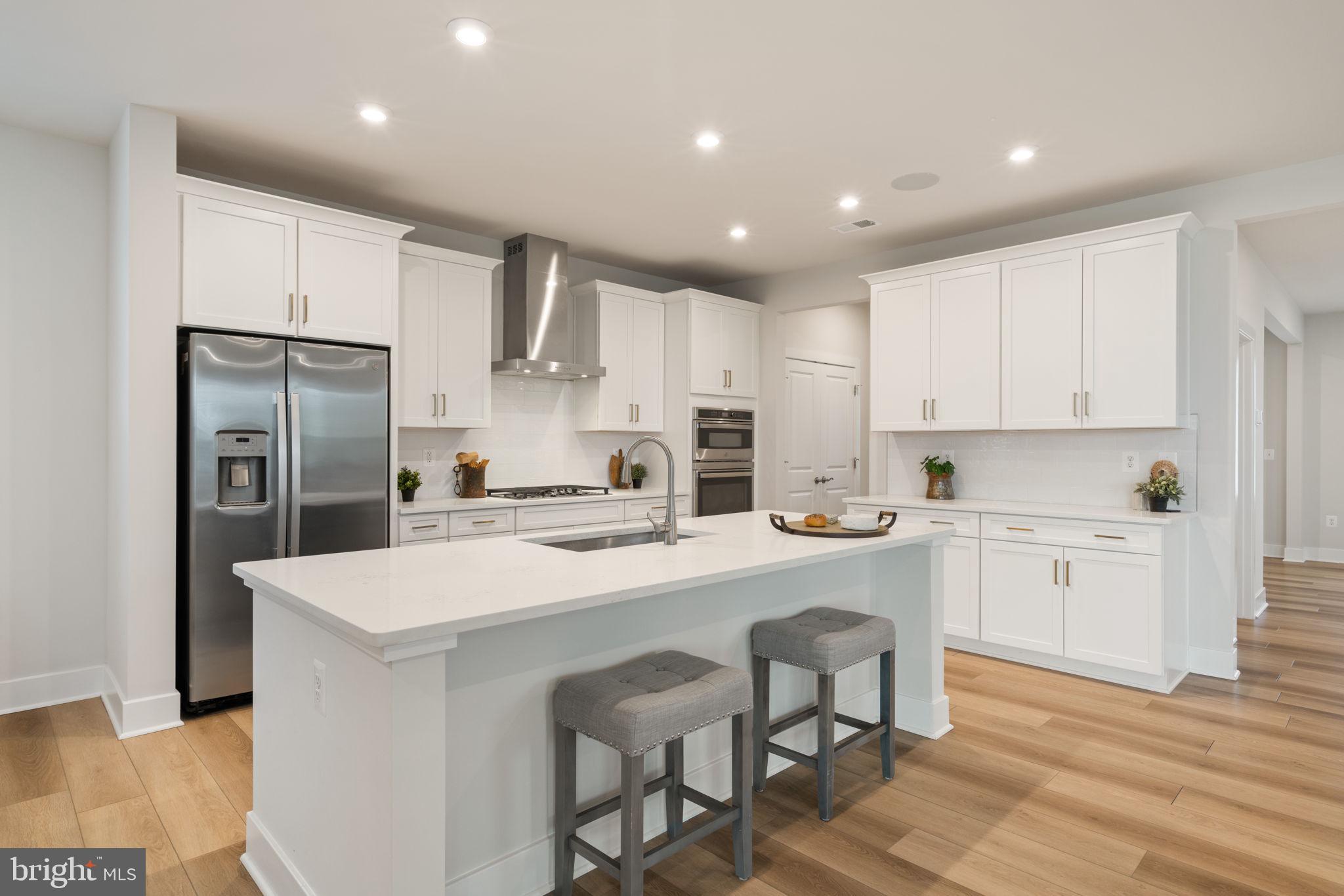 POTOMAC SHORES - Residential