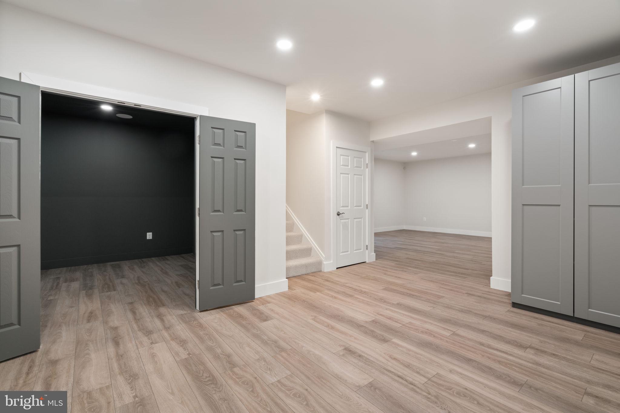 POTOMAC SHORES - Residential
