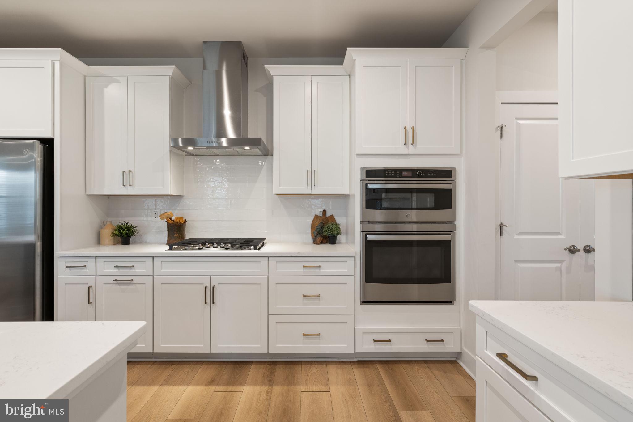 POTOMAC SHORES - Residential