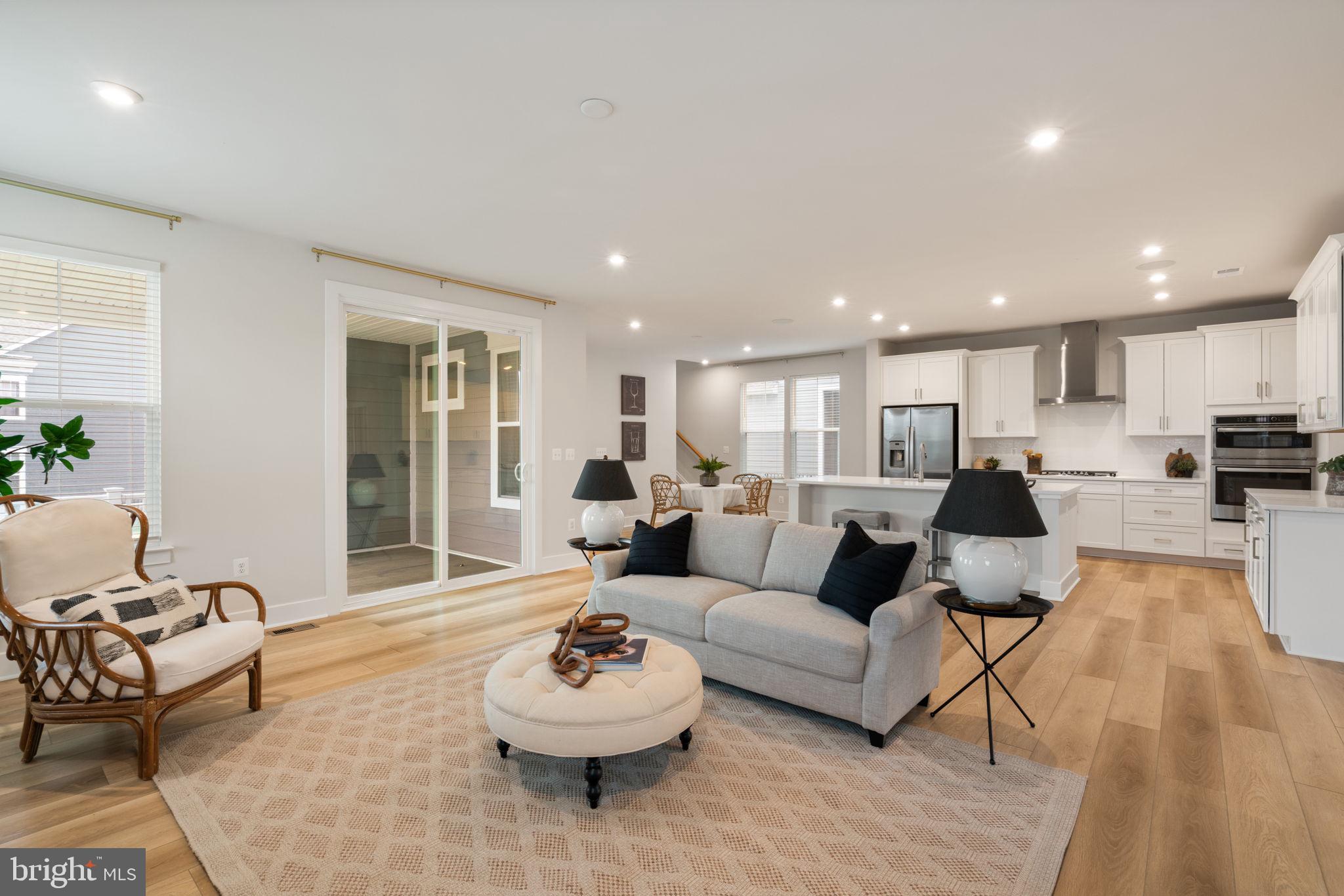 POTOMAC SHORES - Residential