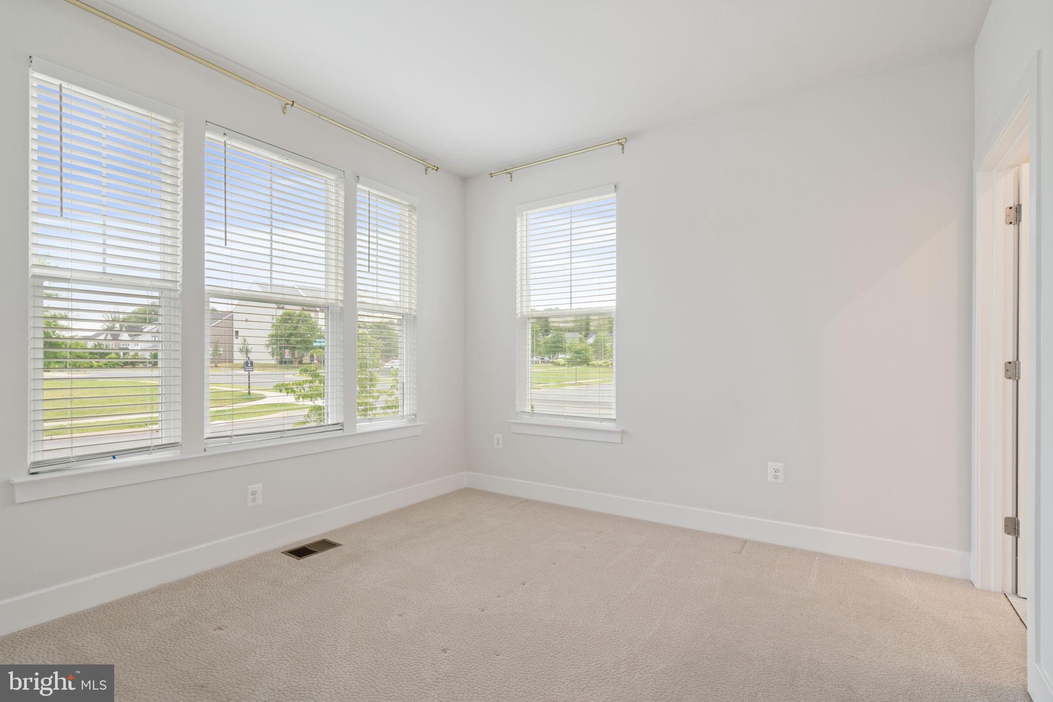 POTOMAC SHORES - Residential