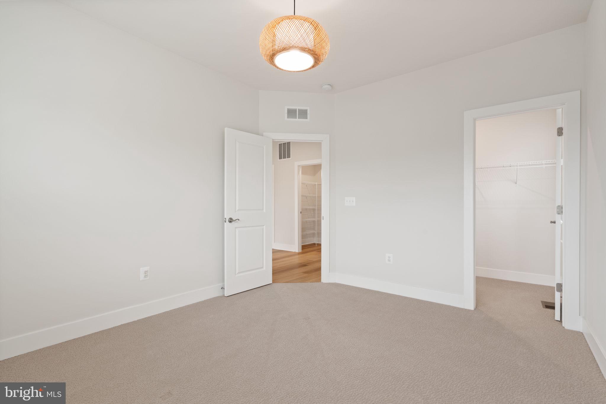 POTOMAC SHORES - Residential