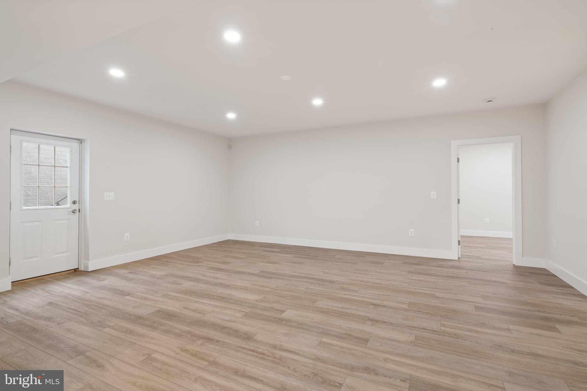 POTOMAC SHORES - Residential