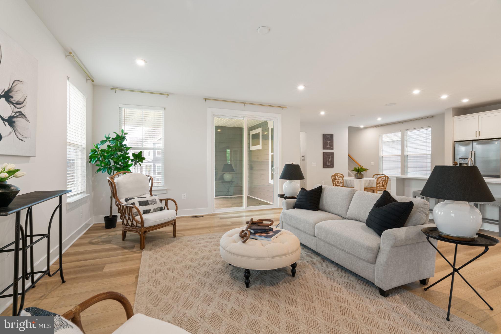 POTOMAC SHORES - Residential