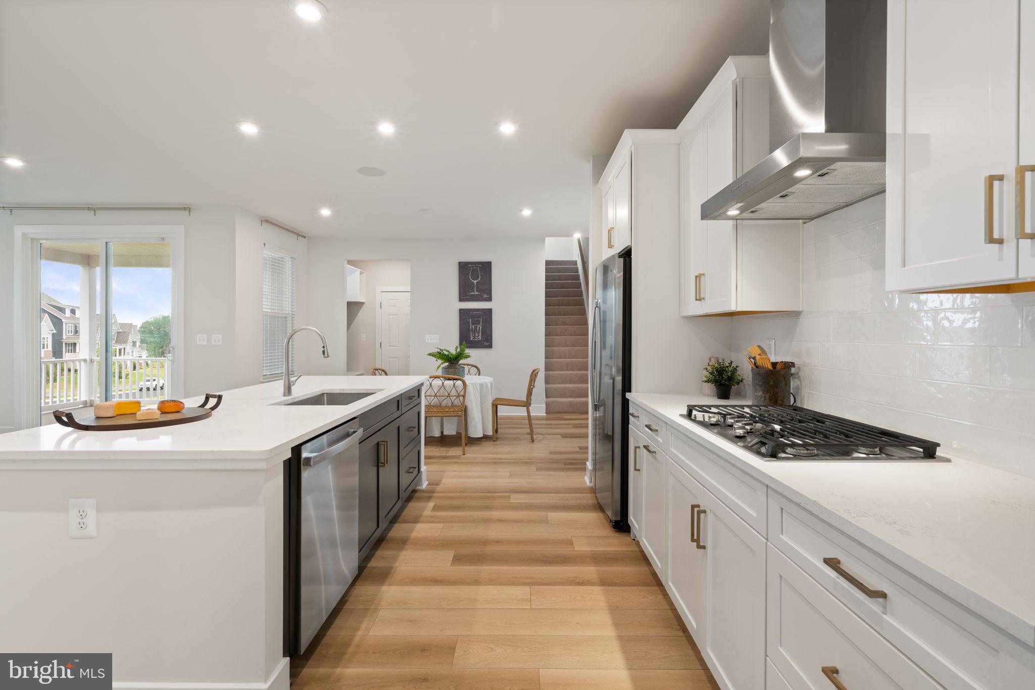 POTOMAC SHORES - Residential