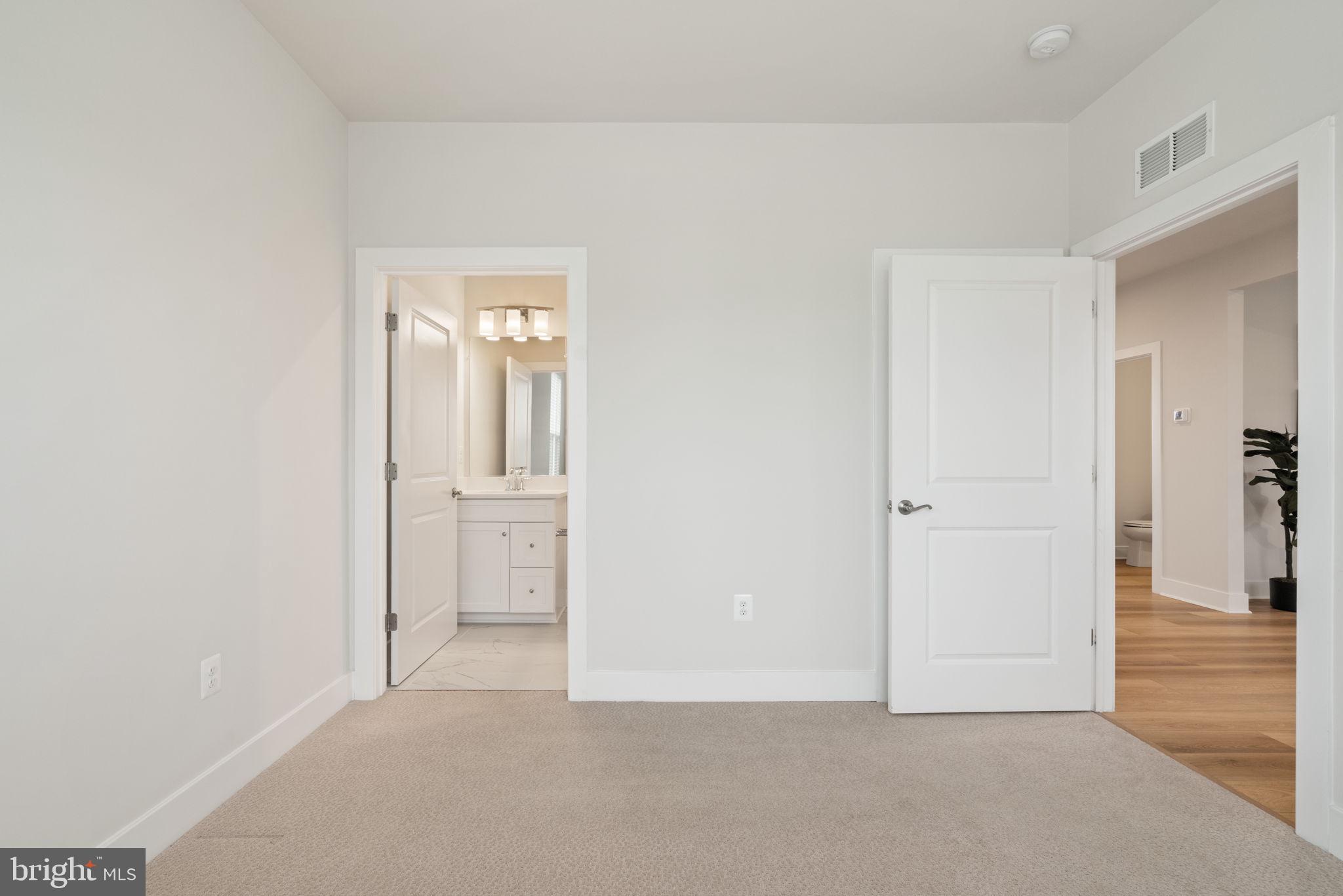 POTOMAC SHORES - Residential