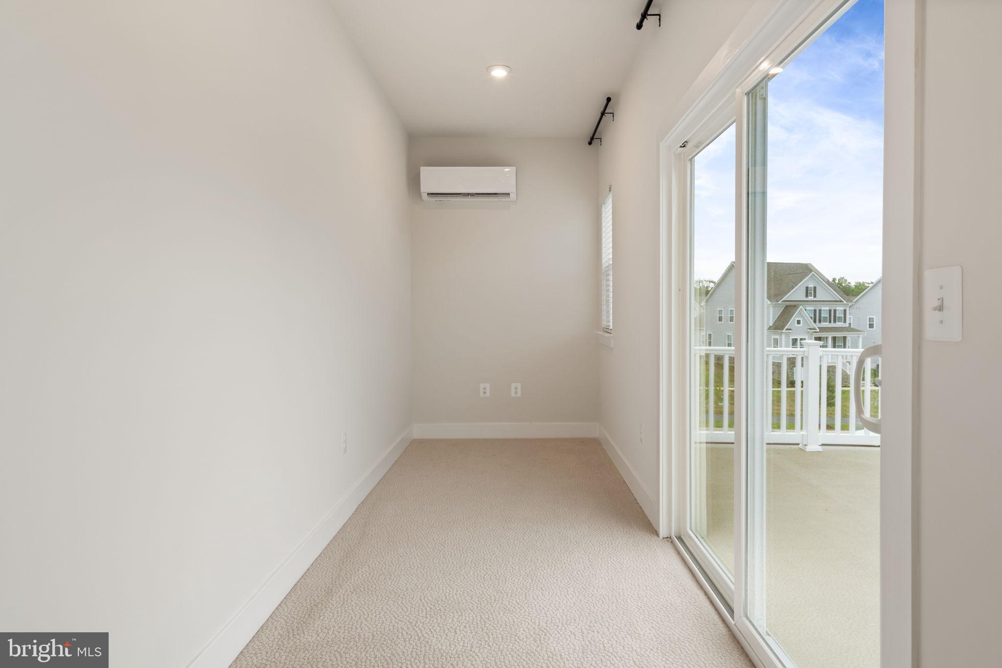 POTOMAC SHORES - Residential