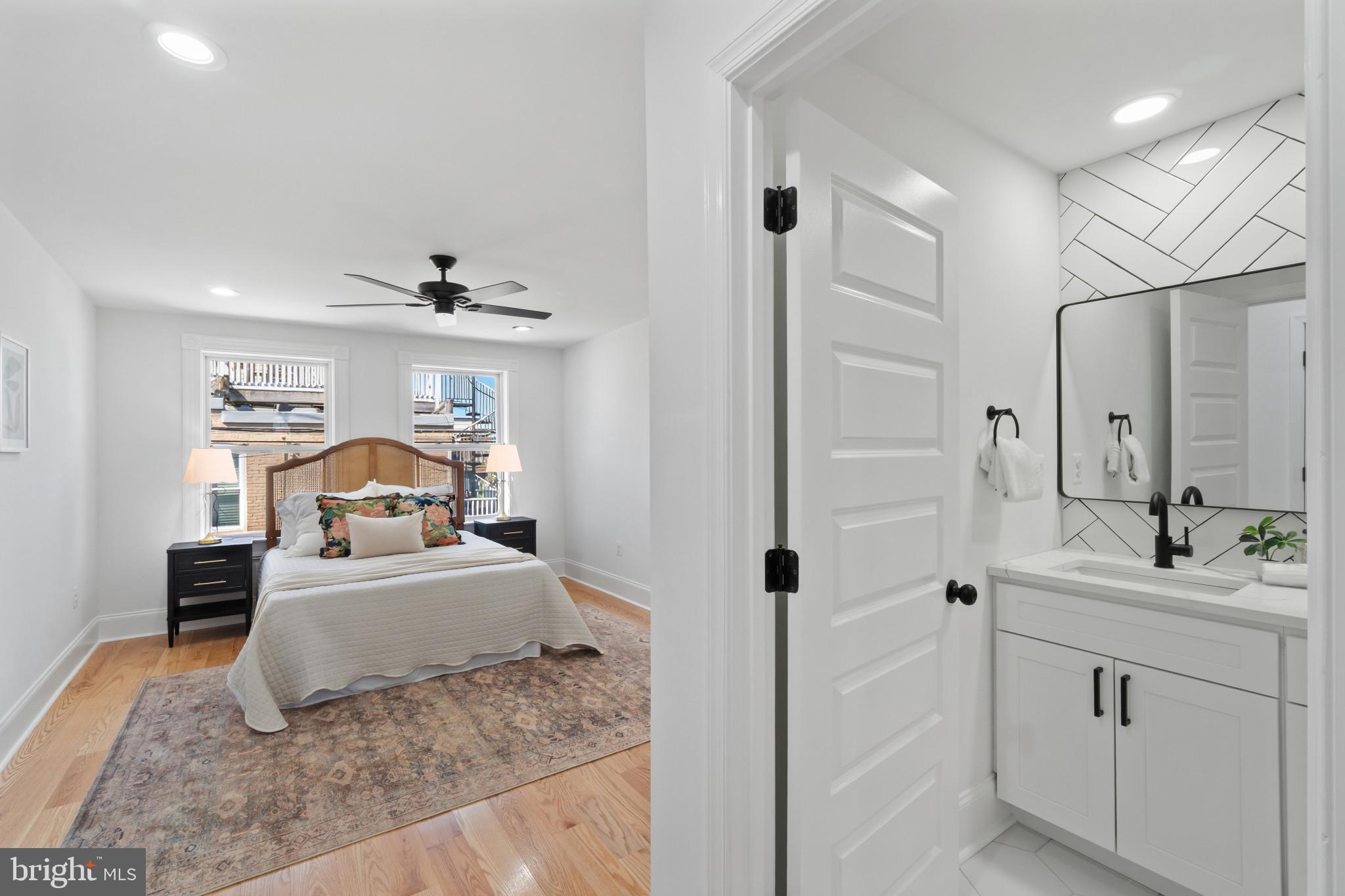 LOCUST POINT - Residential