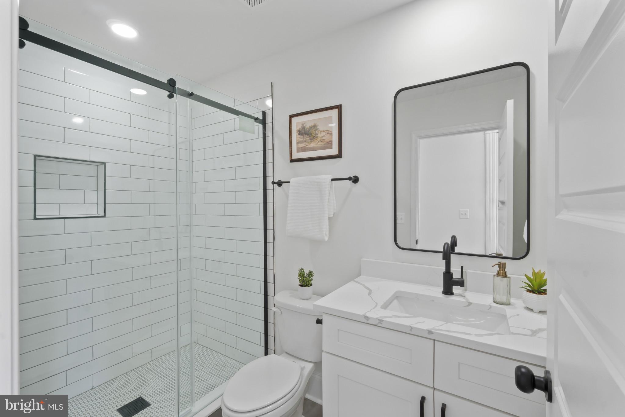 LOCUST POINT - Residential