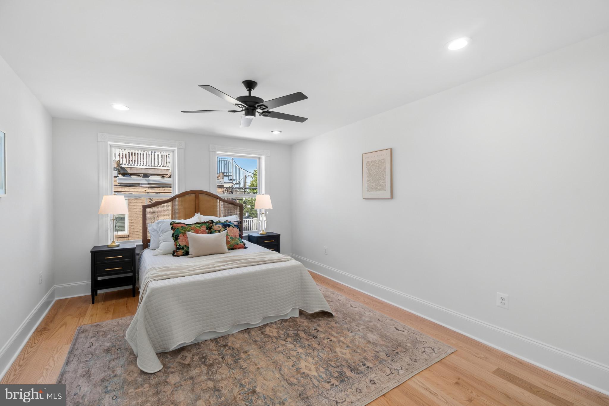 LOCUST POINT - Residential