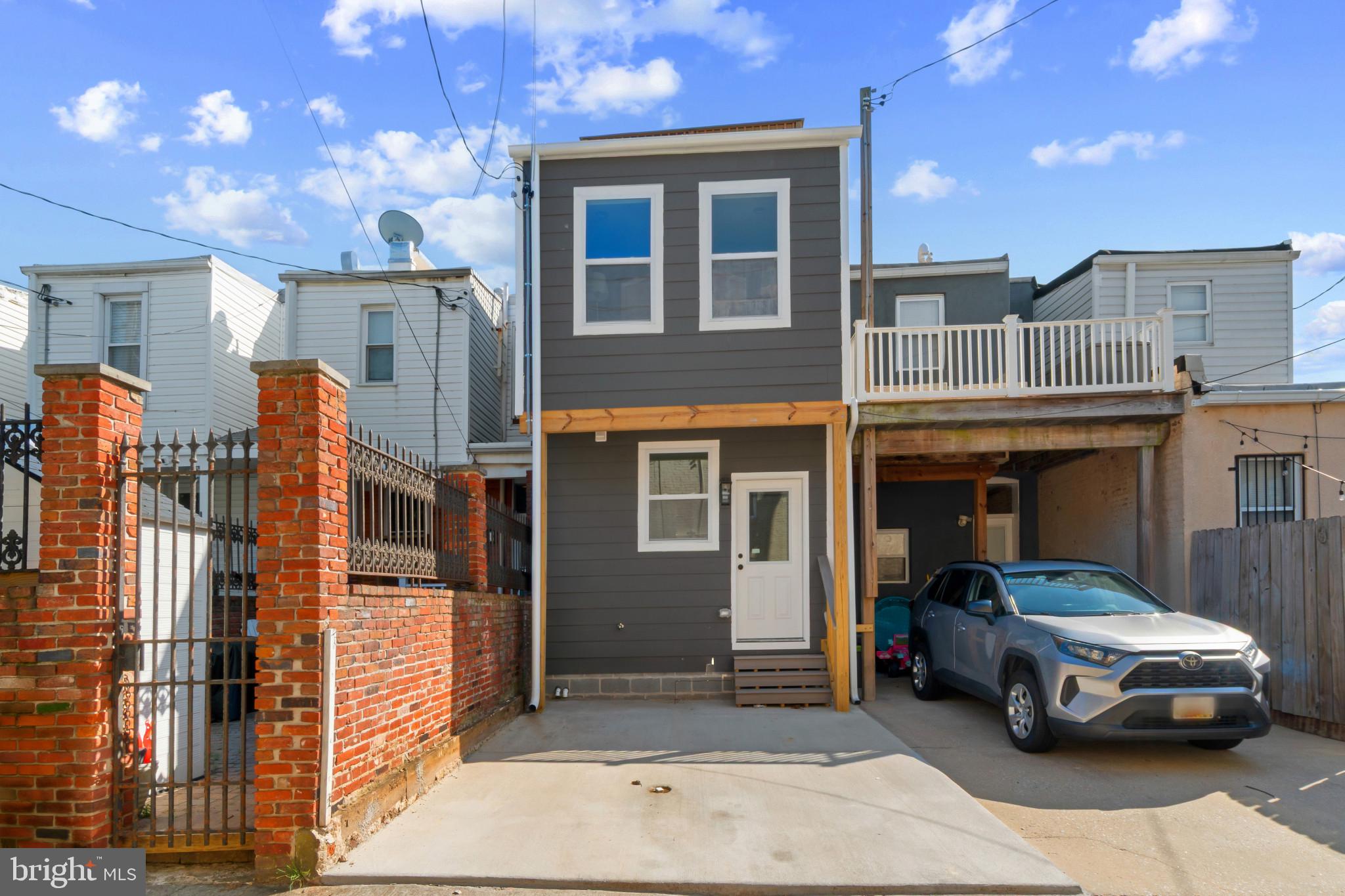 LOCUST POINT - Residential
