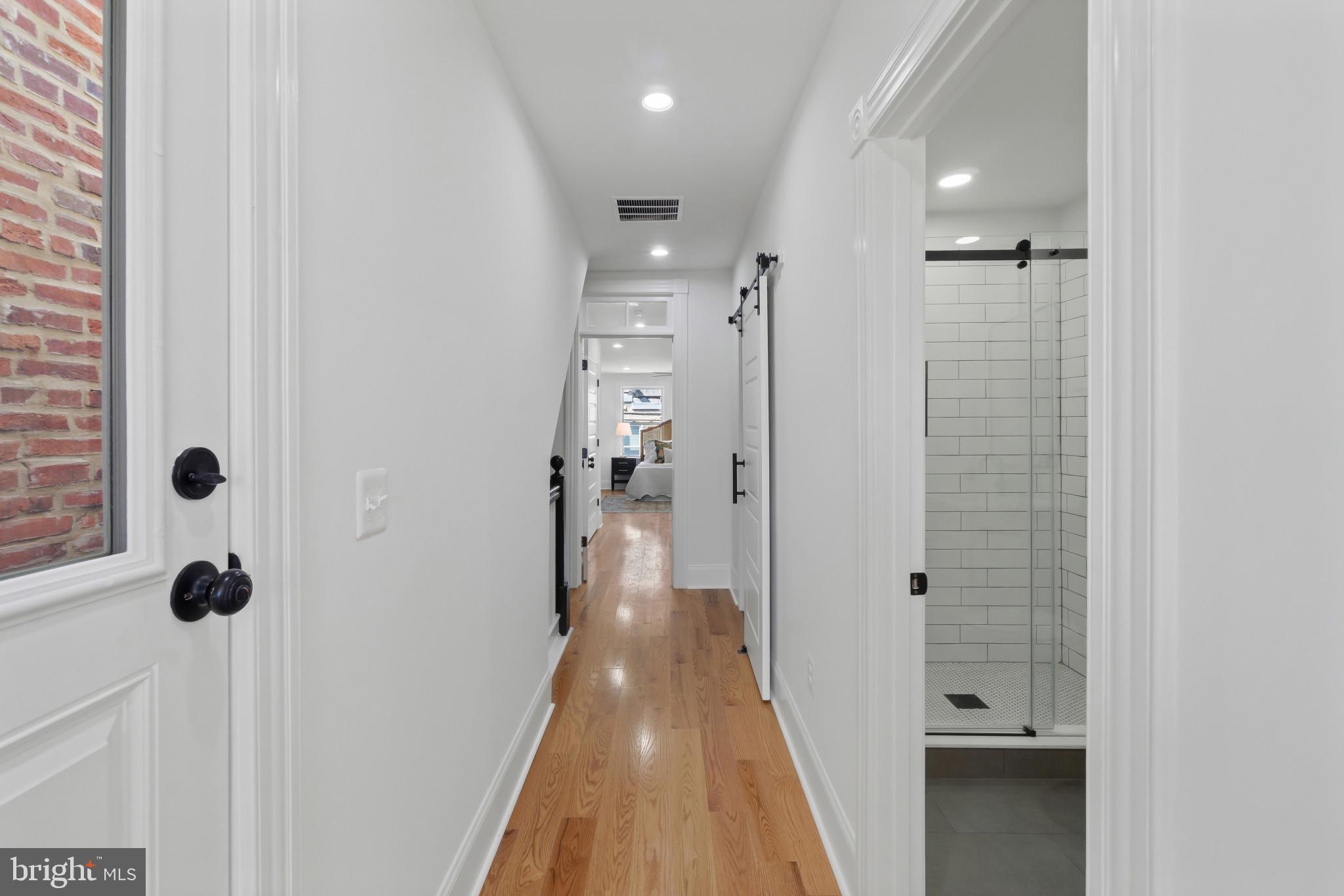 LOCUST POINT - Residential