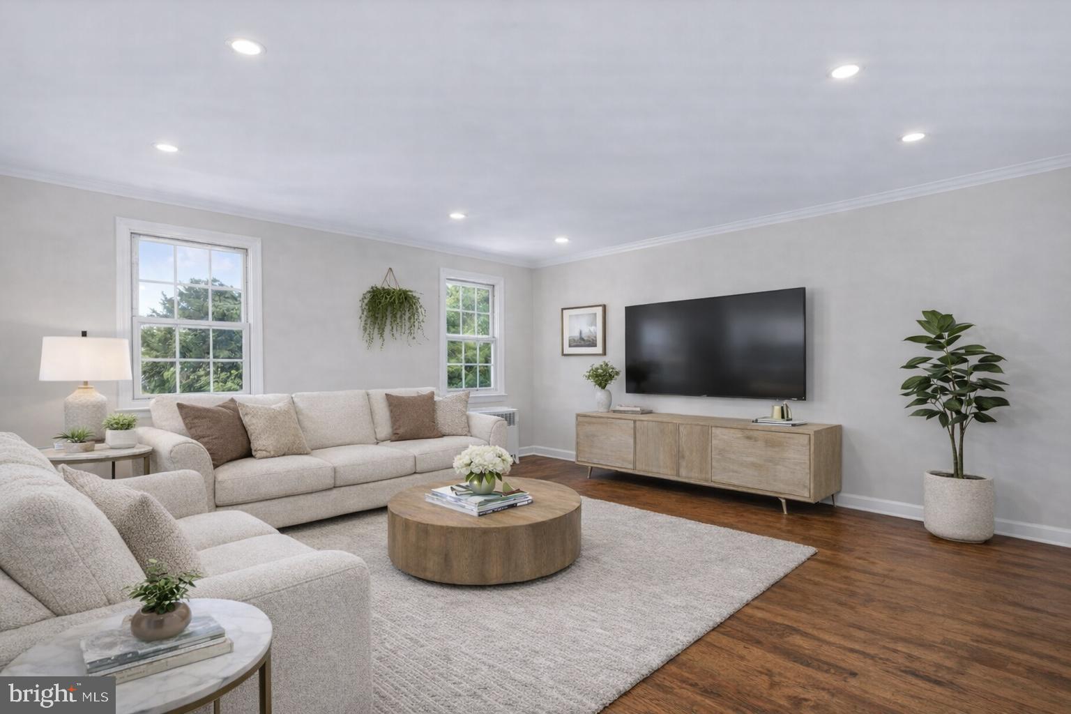 ROCK CREEK VILLAGE CONDOMINIUMS - Residential