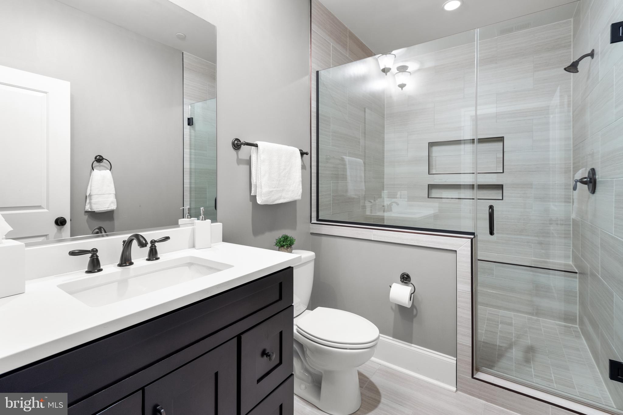 POTOMAC OUTSIDE - Residential