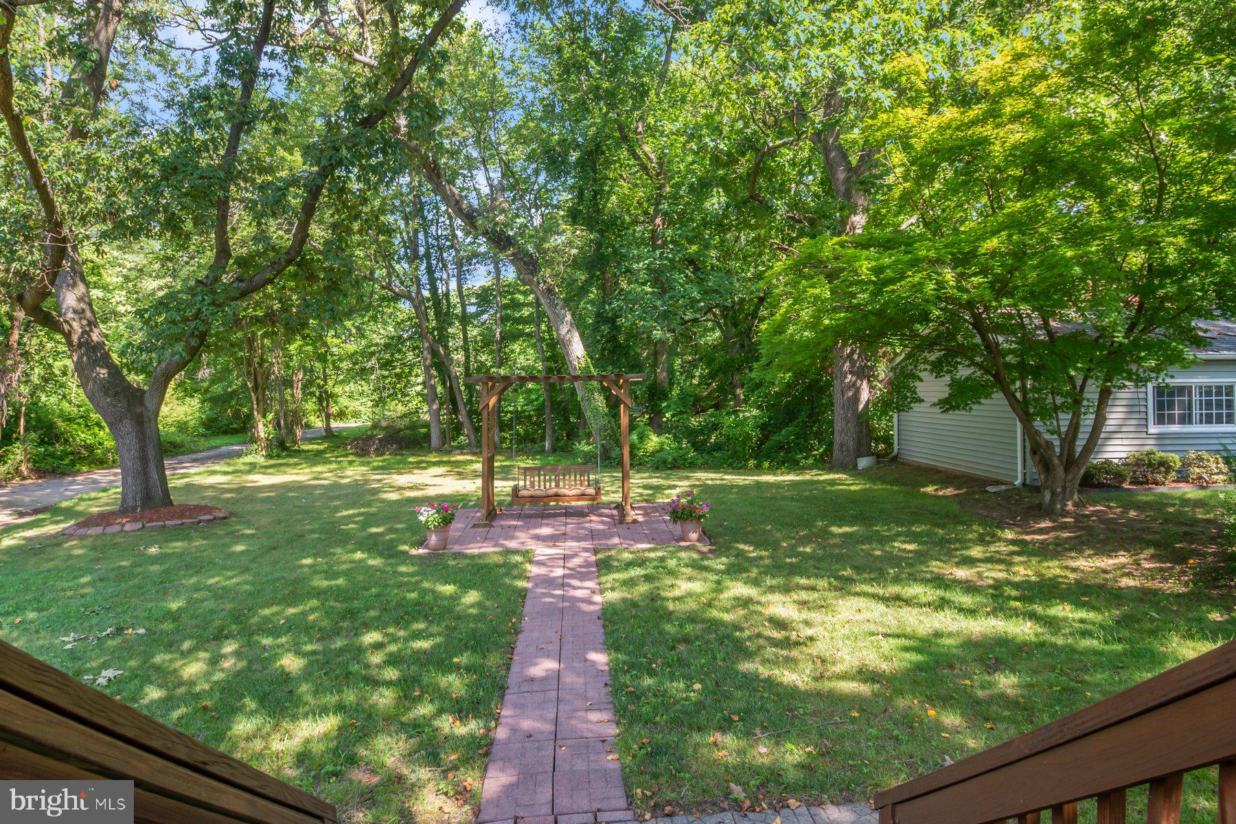 GERARD PLAZA - Residential