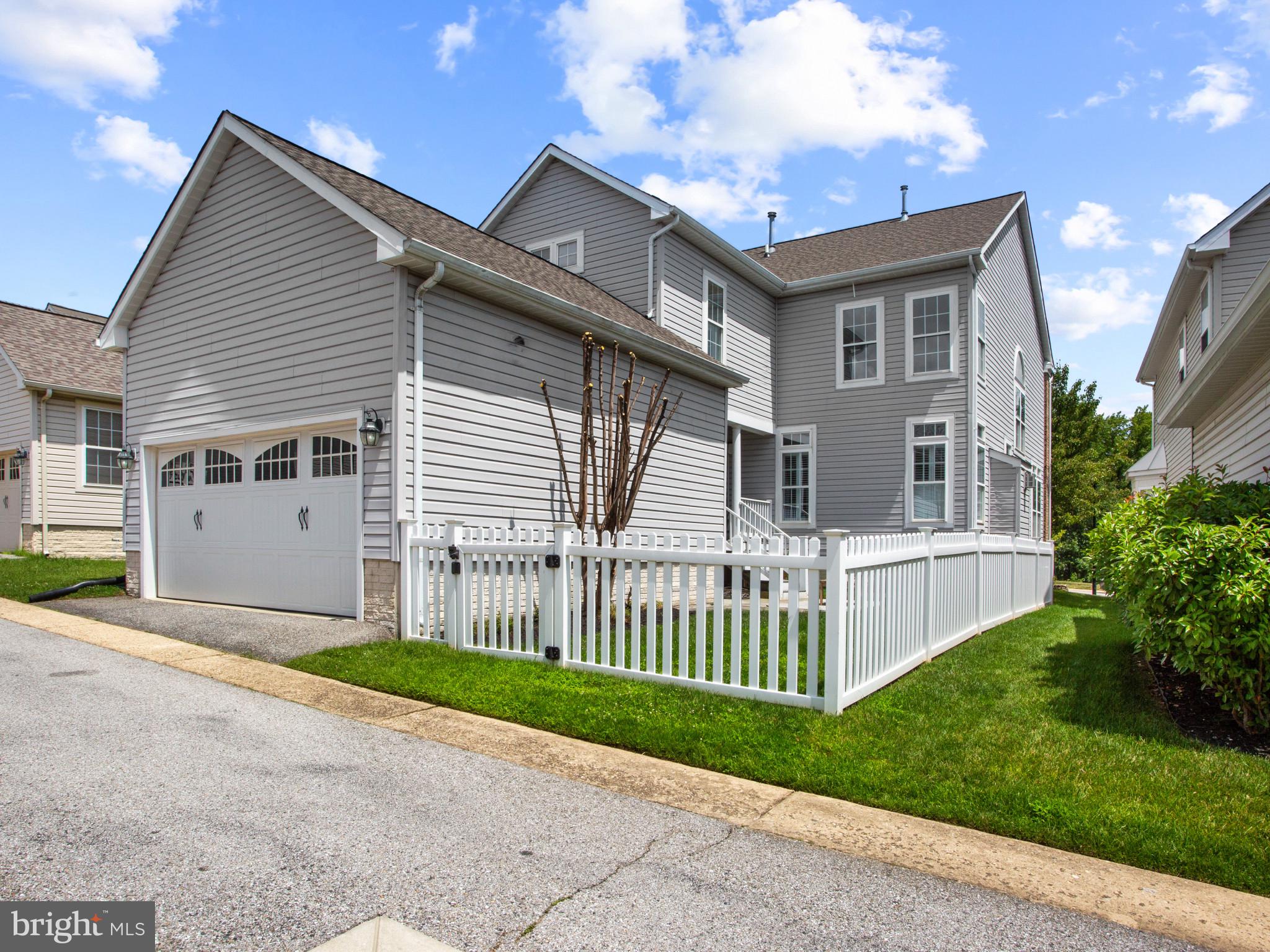 VILLAGES OF DORCHESTER - Residential