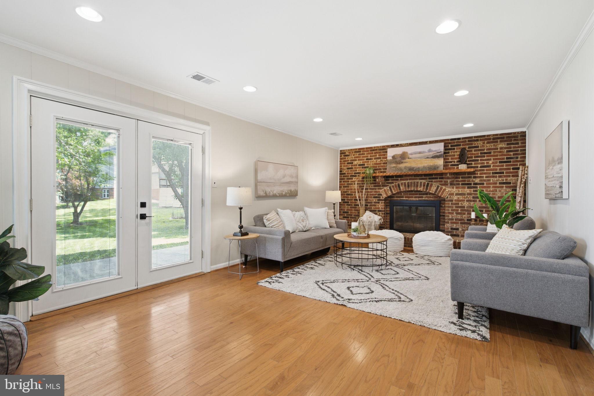 FAIRLAND ACRES - Residential