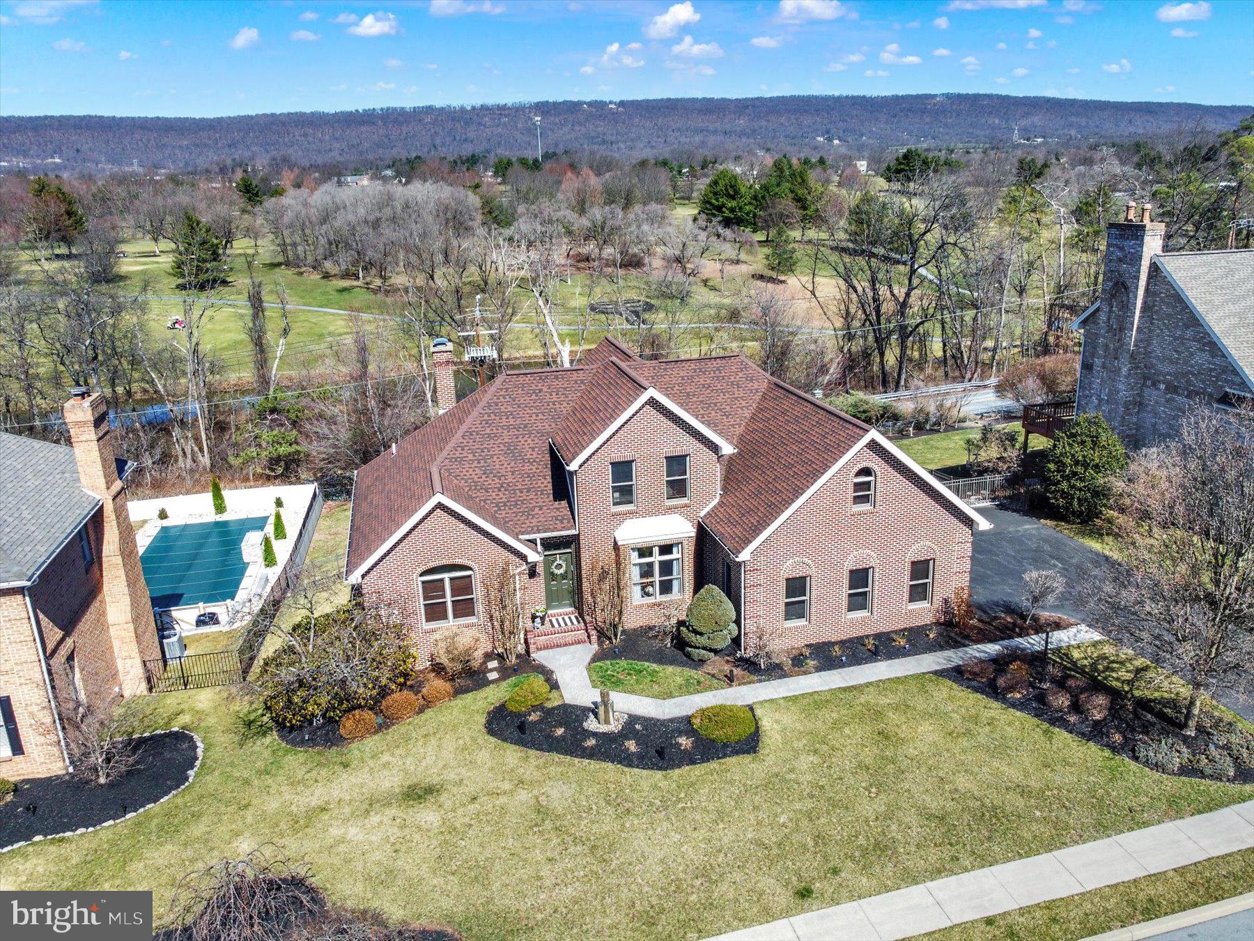 WINCHESTER PARK - Residential