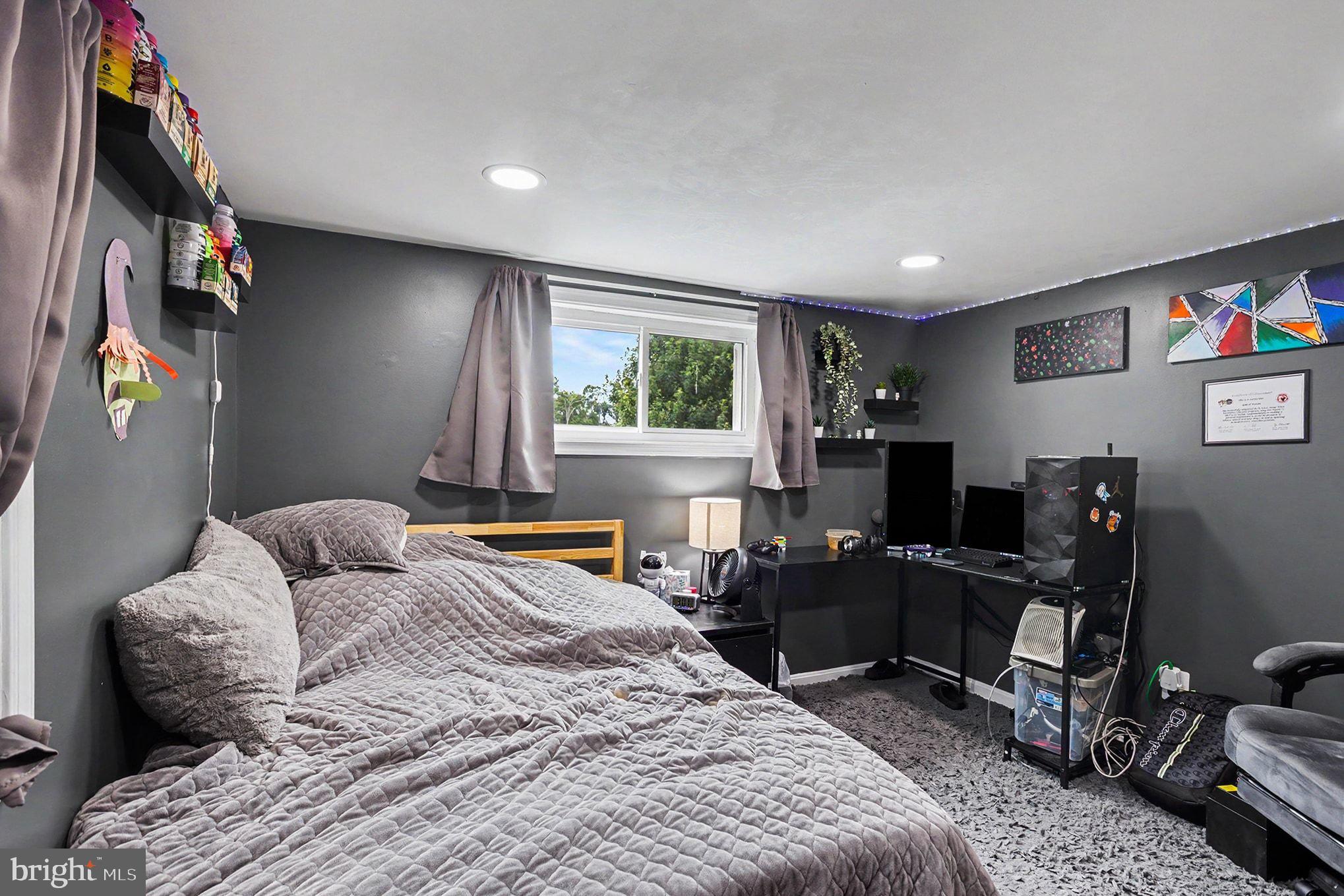 INVERNESS - Residential