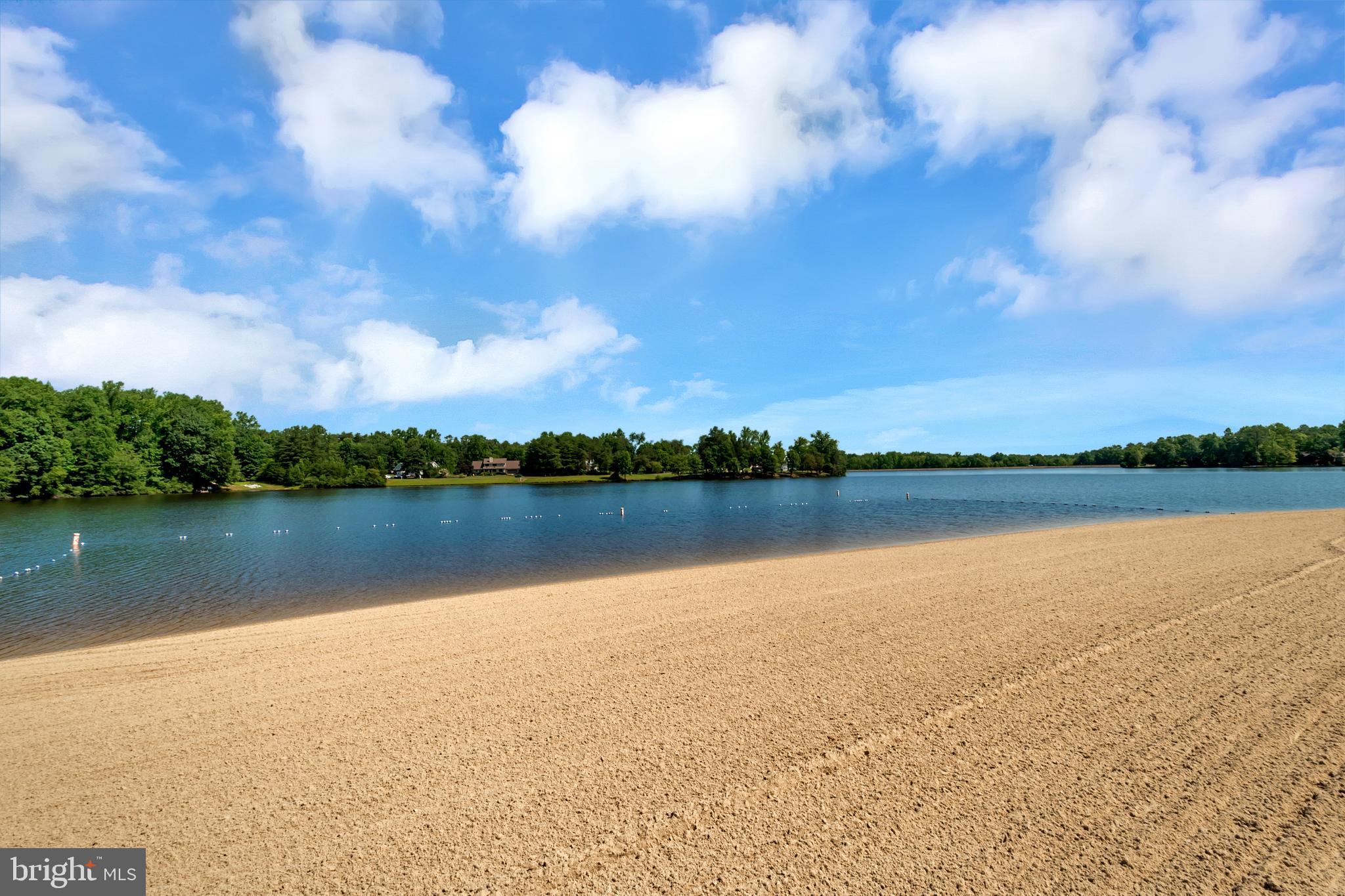 LAKE LAND OR - Residential