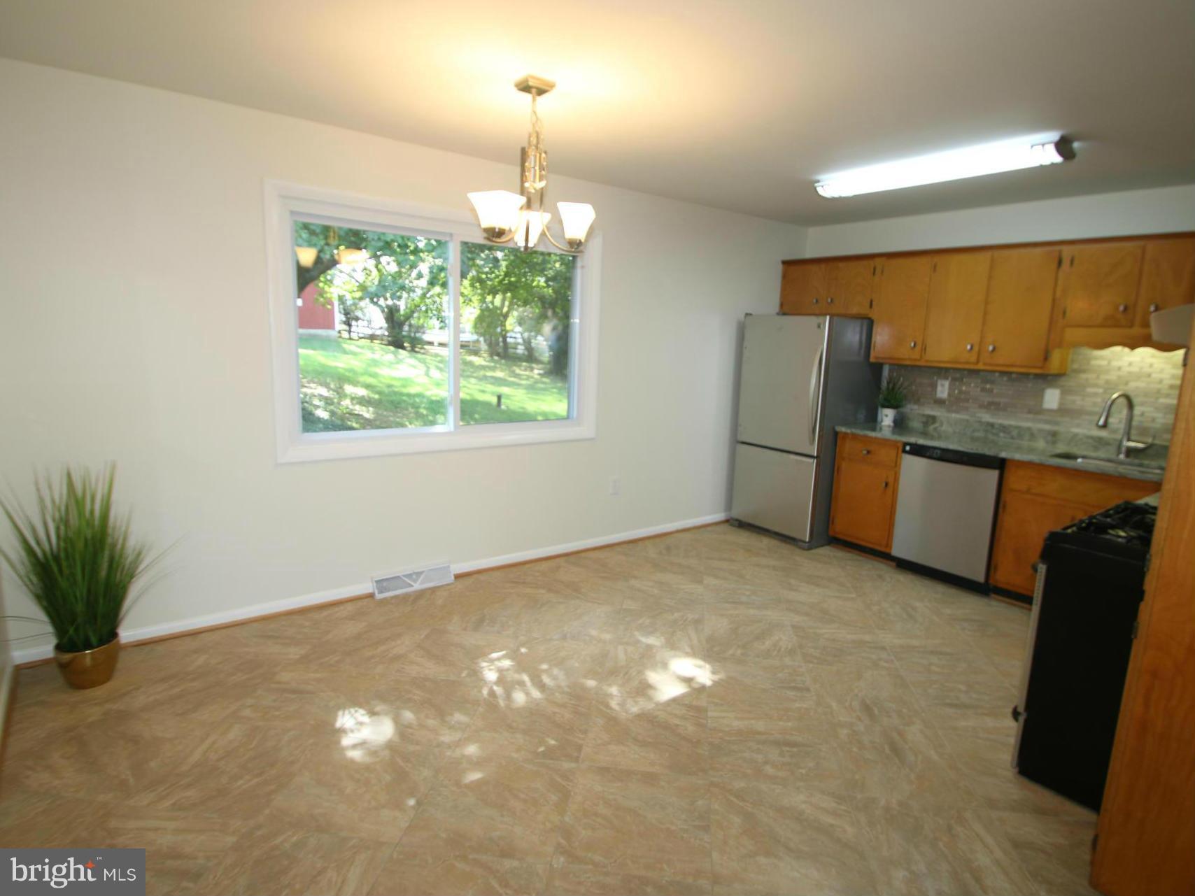 SUNNYBROOK FARMS - Residential
