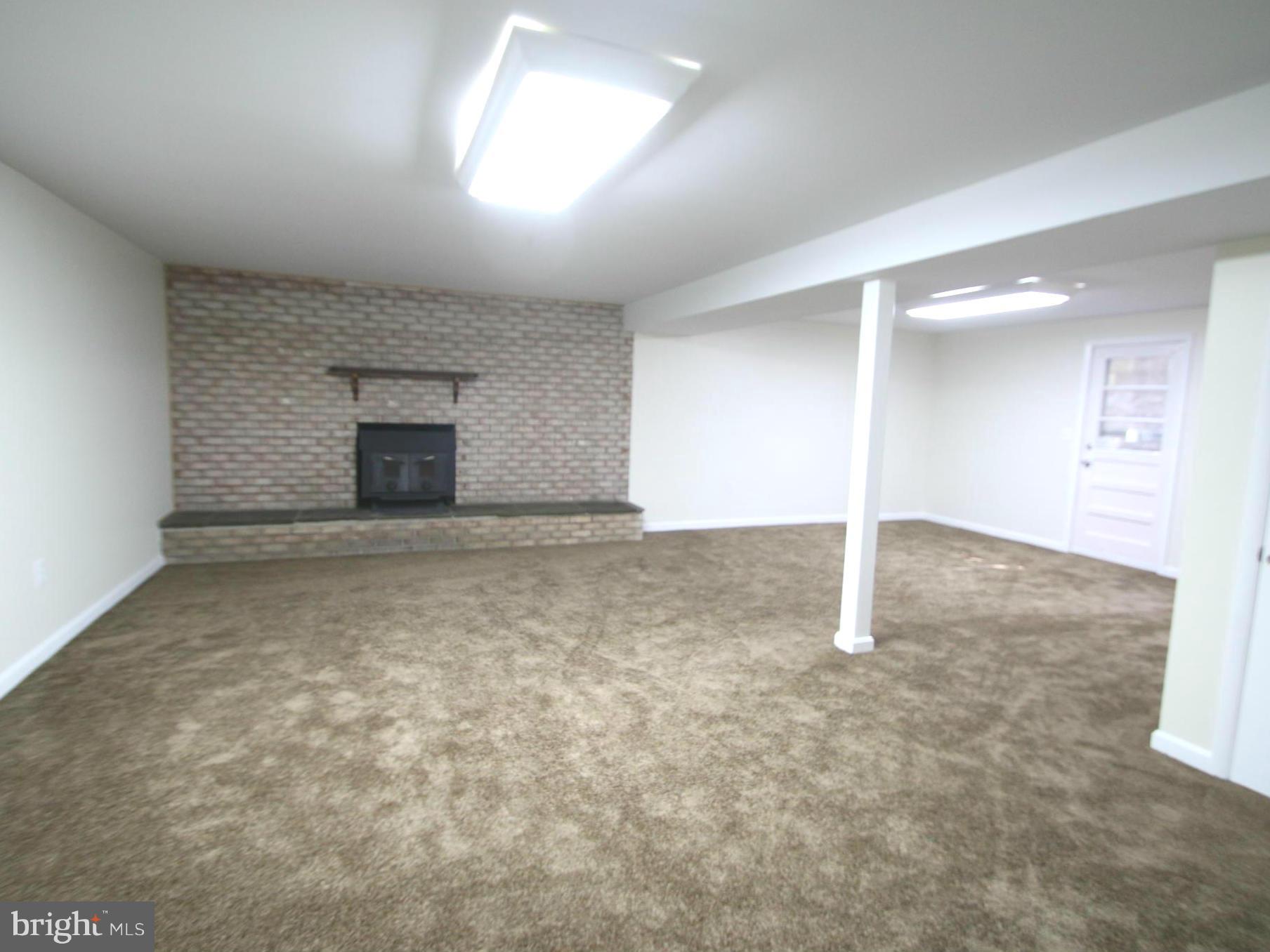 SUNNYBROOK FARMS - Residential