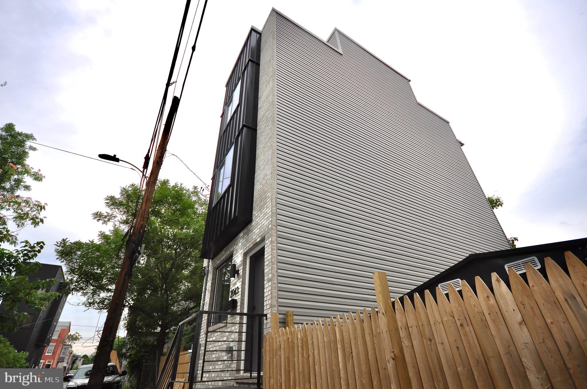 NORRIS SQUARE - Residential