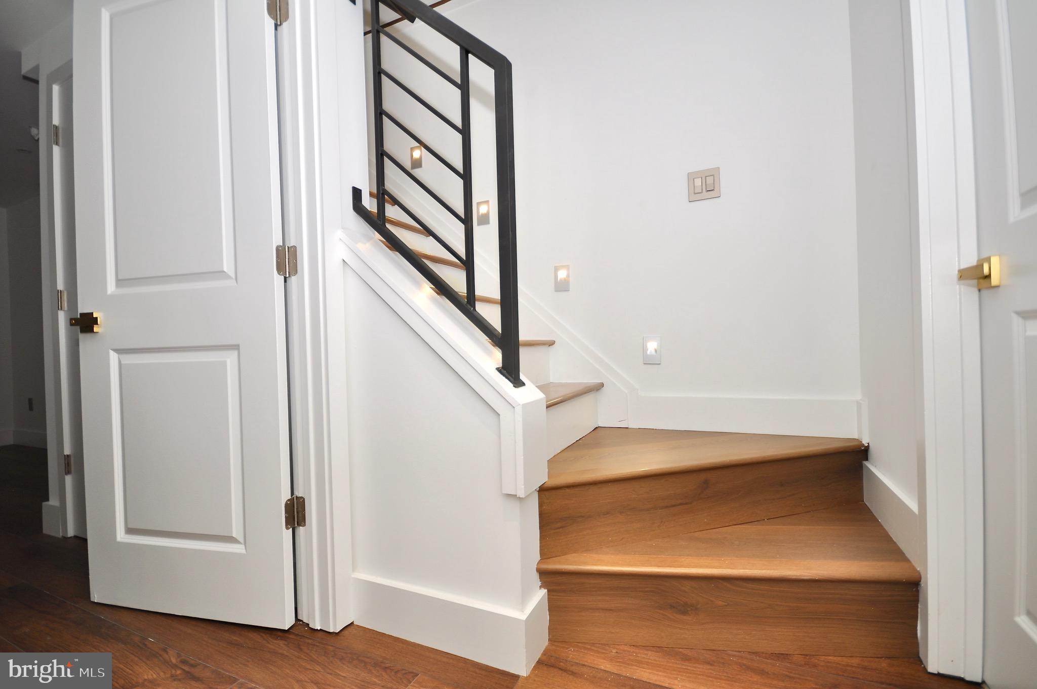NORRIS SQUARE - Residential