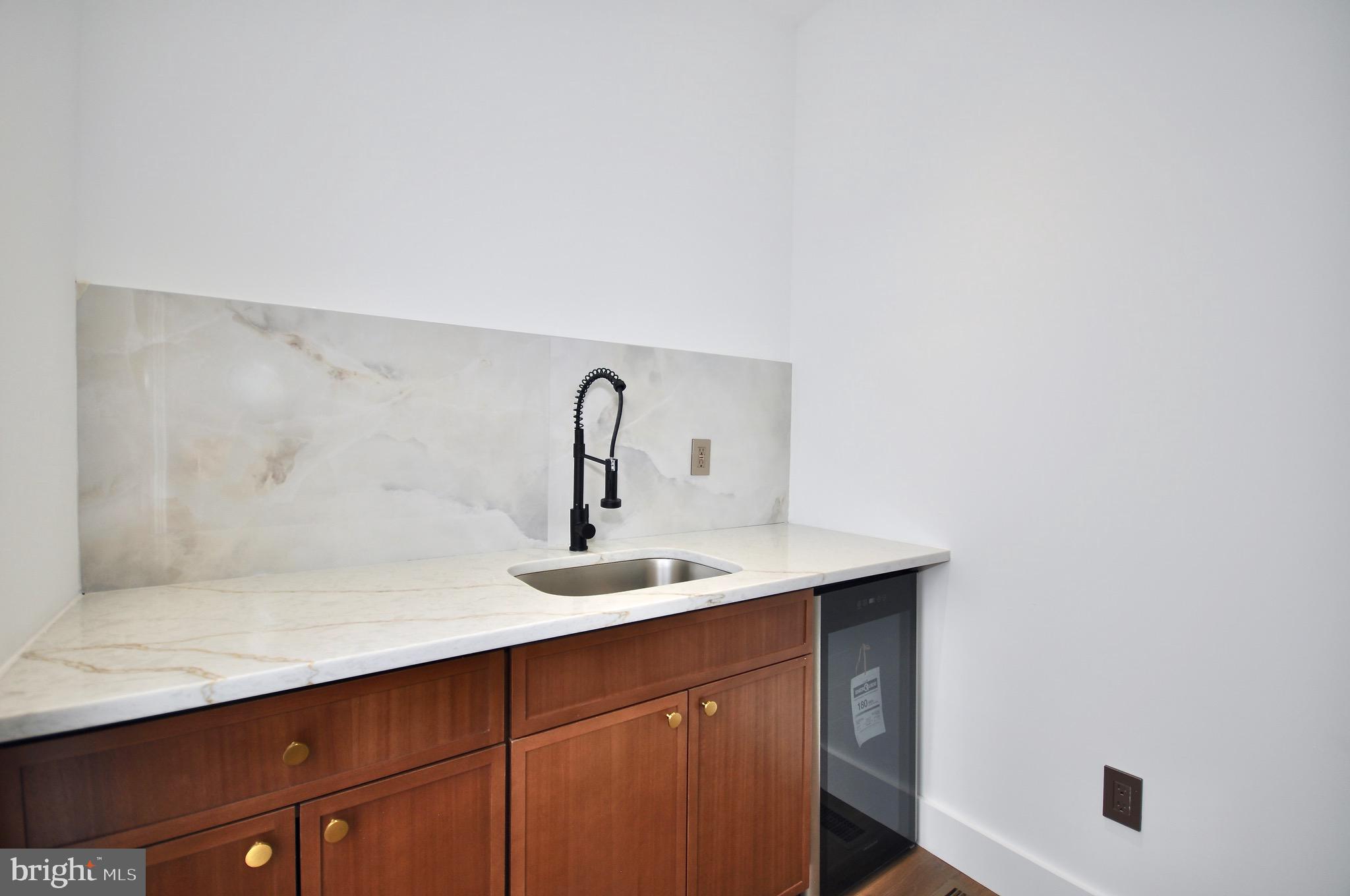 NORRIS SQUARE - Residential