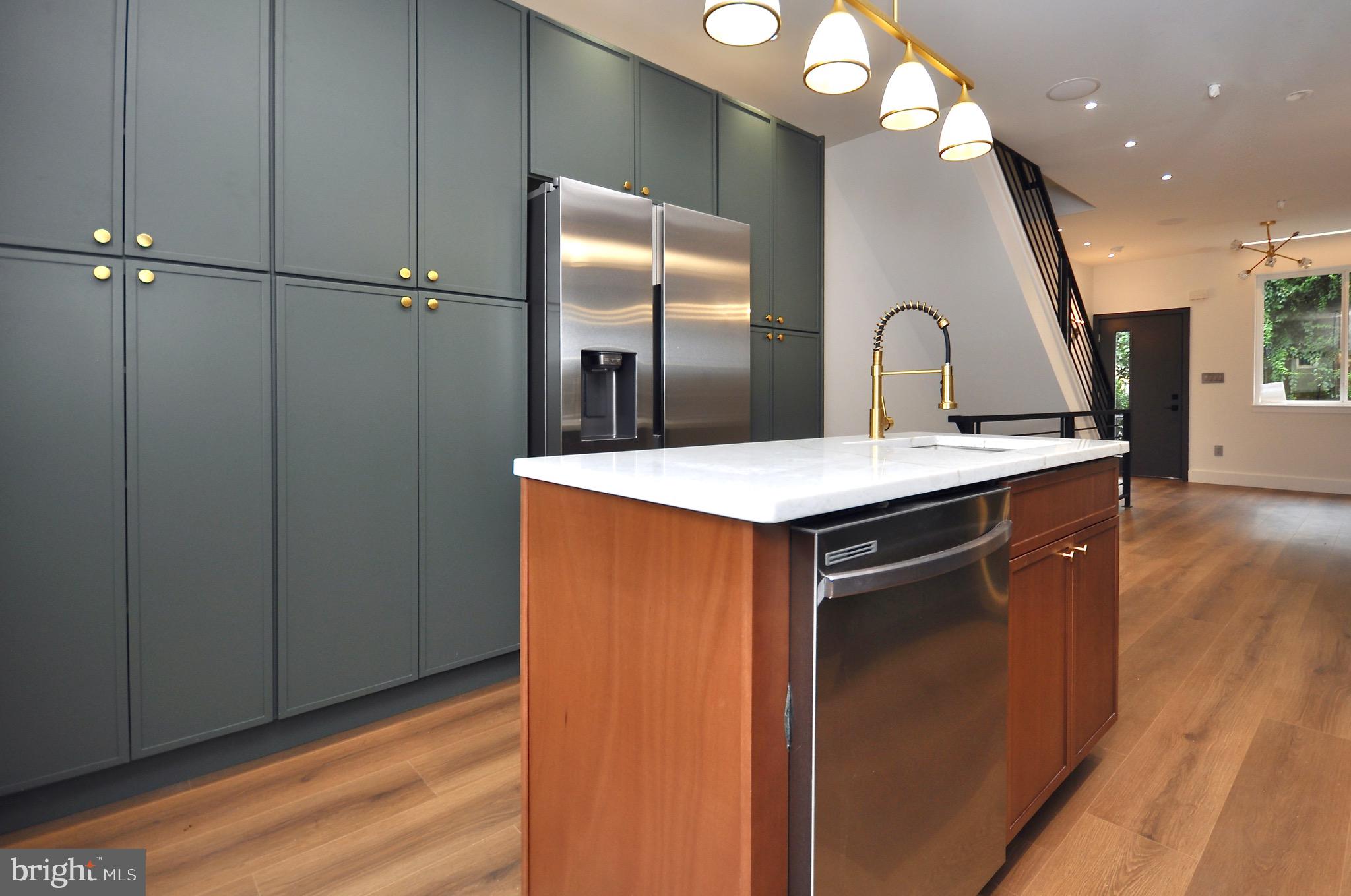NORRIS SQUARE - Residential