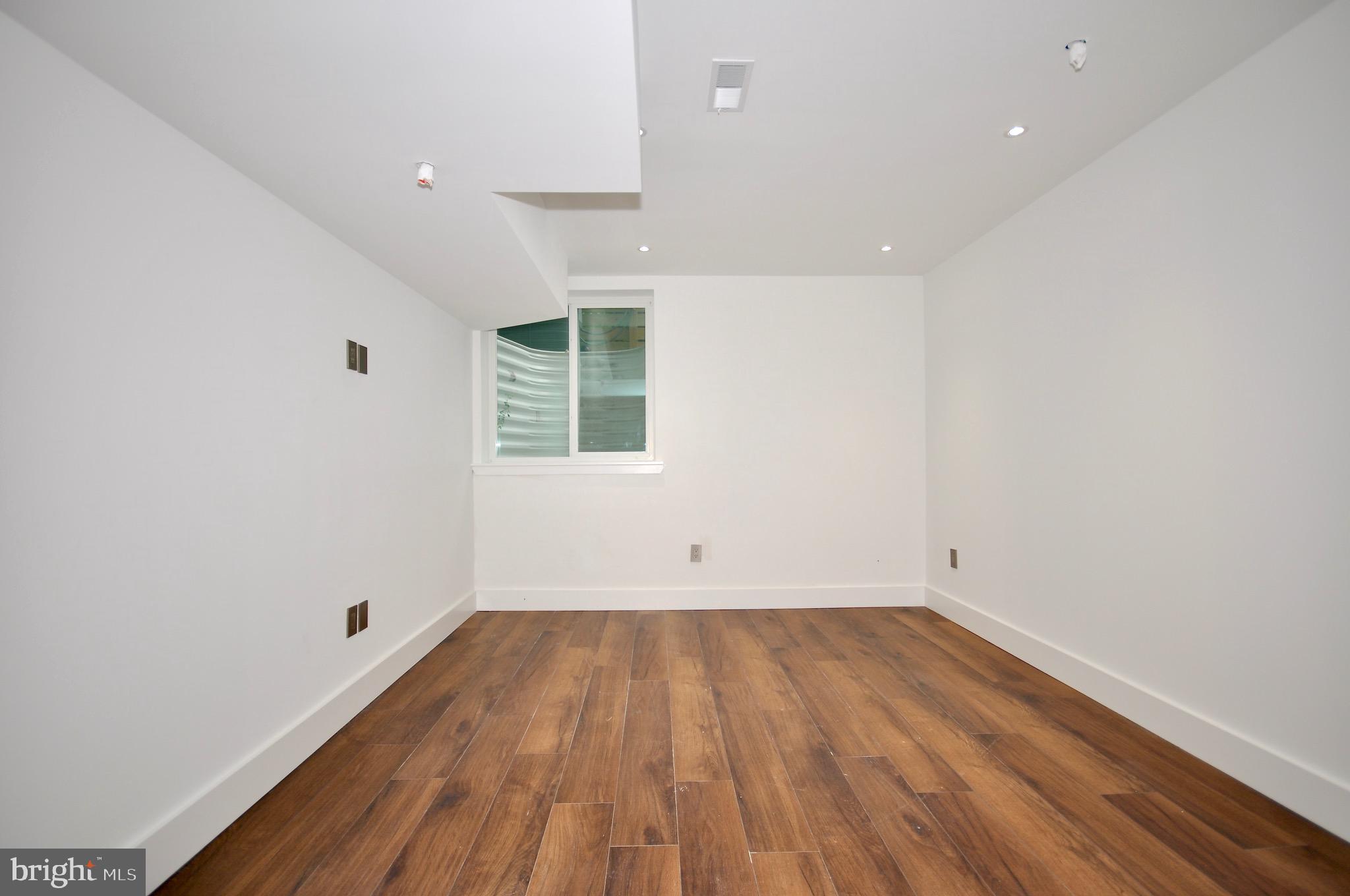 NORRIS SQUARE - Residential