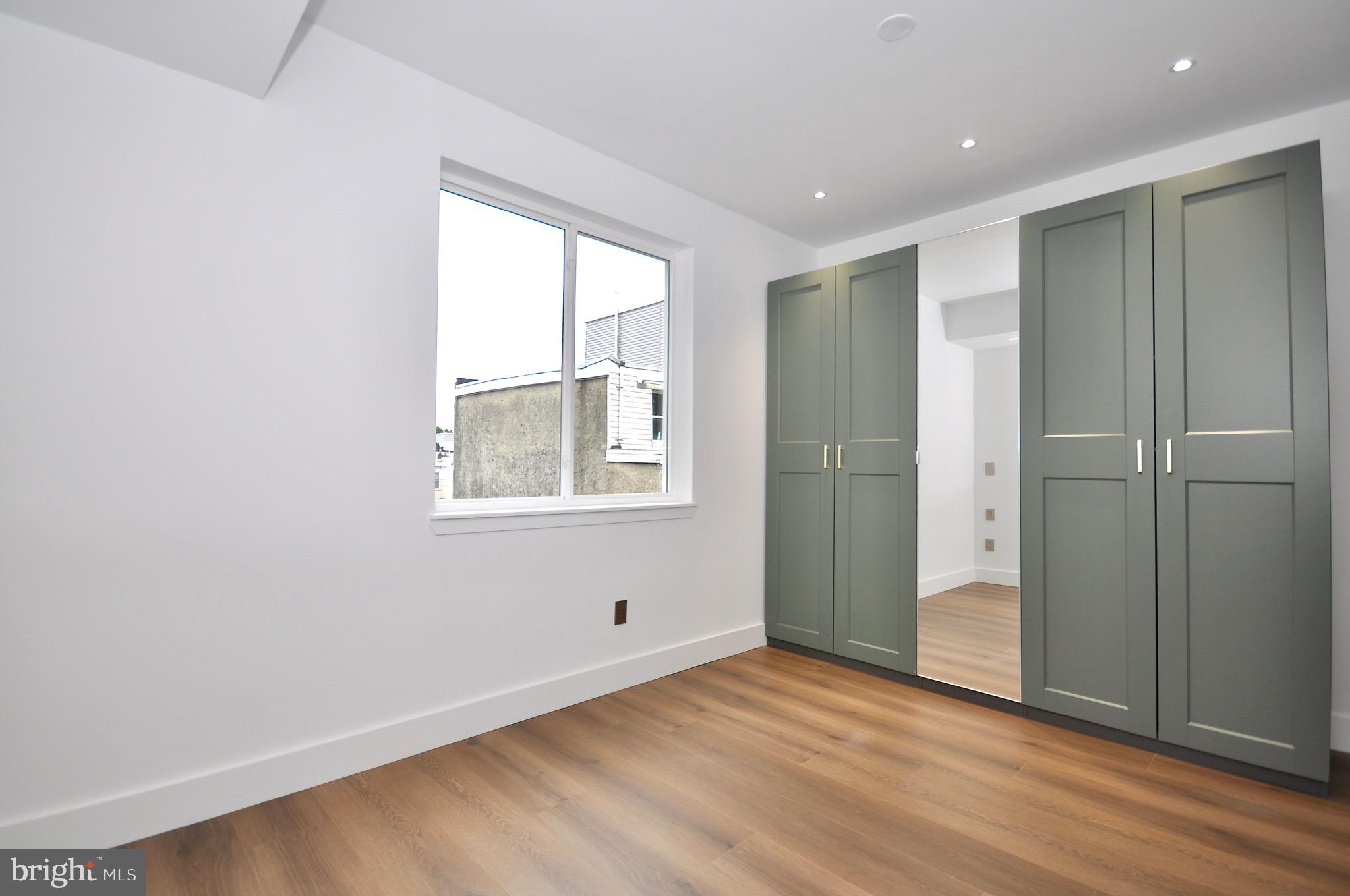 NORRIS SQUARE - Residential