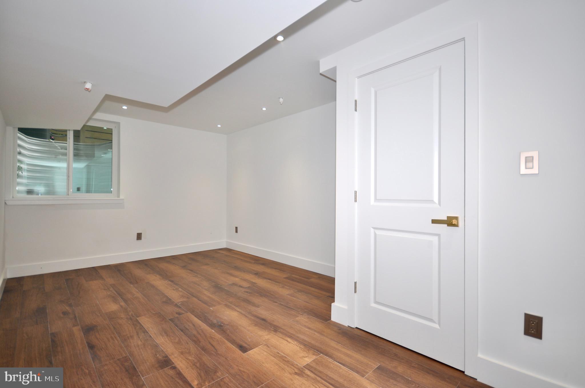NORRIS SQUARE - Residential