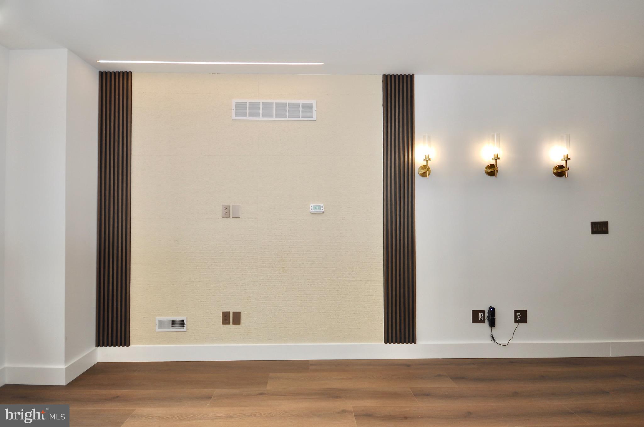 NORRIS SQUARE - Residential