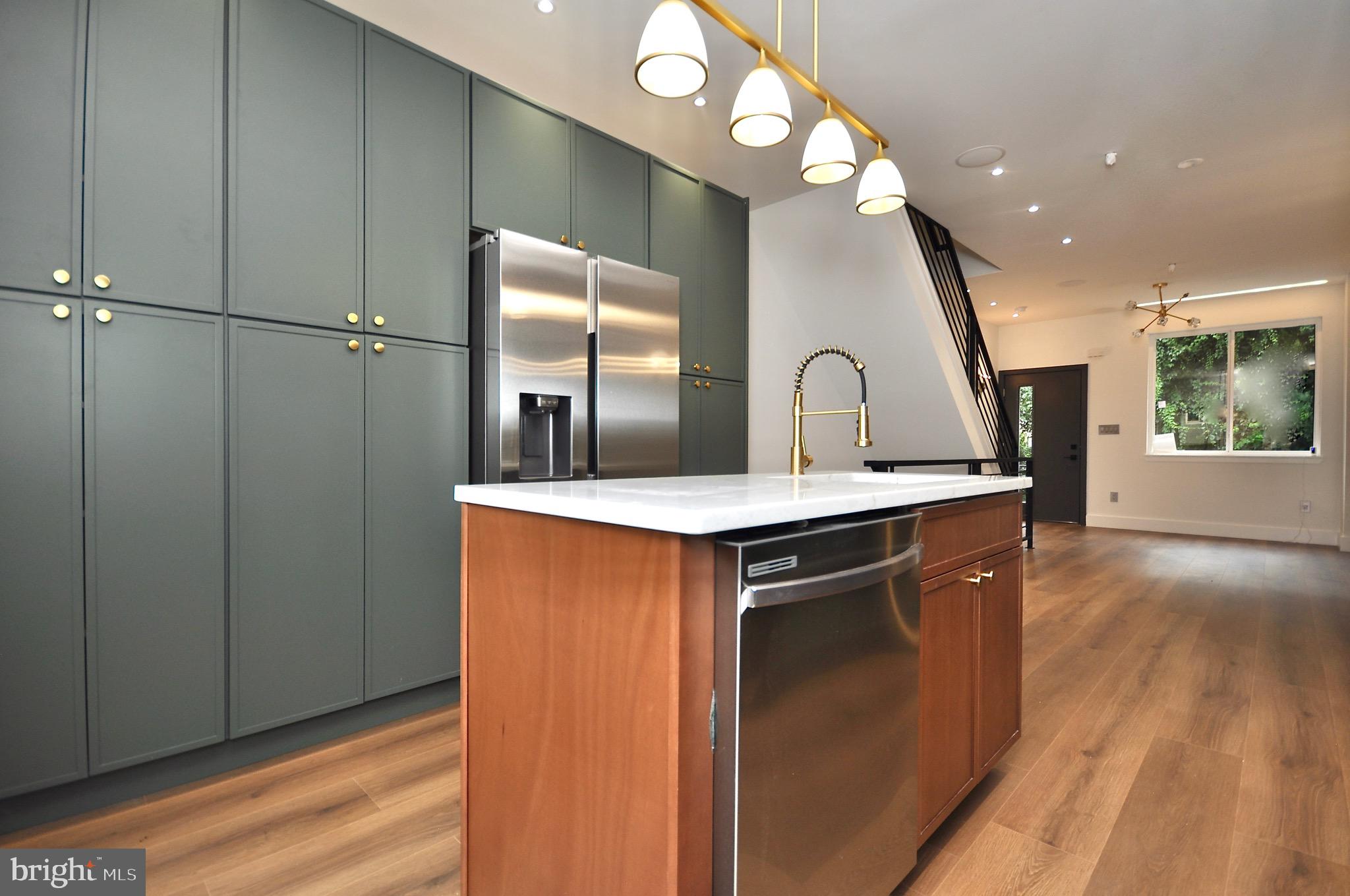 NORRIS SQUARE - Residential