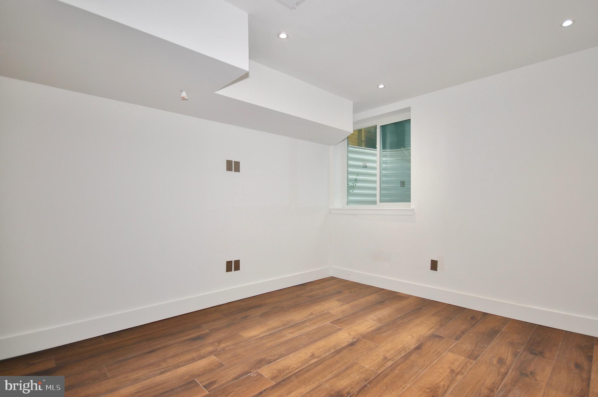 NORRIS SQUARE - Residential